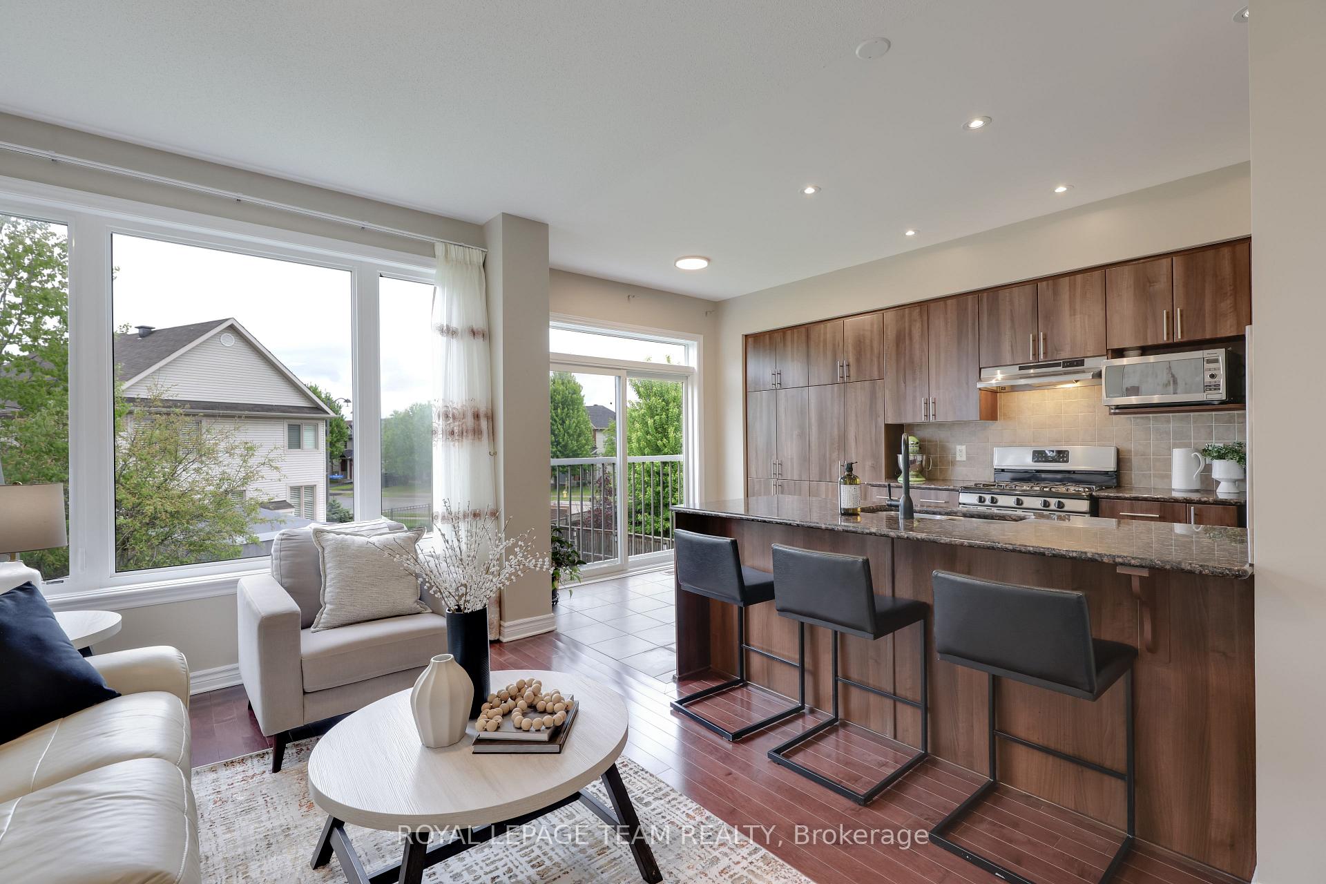 Photo 20 of 920 Fletcher Circle, Ottawa, Kanata - Kanata Lakes/Heritage Hills — HOMEH