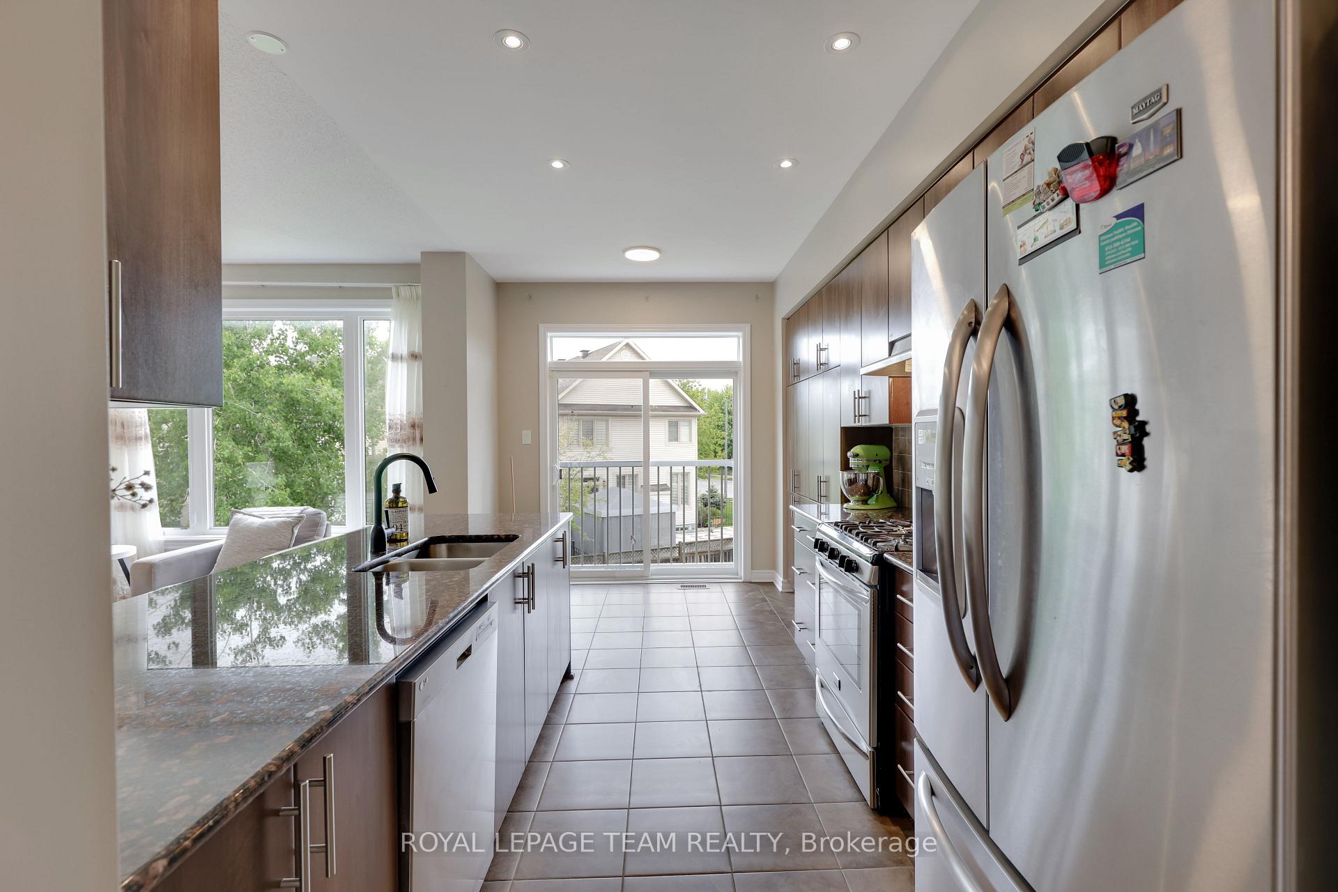 Photo 22 of 920 Fletcher Circle, Ottawa, Kanata - Kanata Lakes/Heritage Hills — HOMEH
