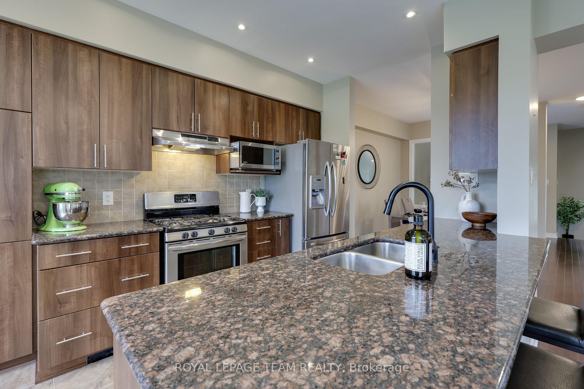 Photo 23 of 920 Fletcher Circle, Ottawa, Kanata - Kanata Lakes/Heritage Hills — HOMEH