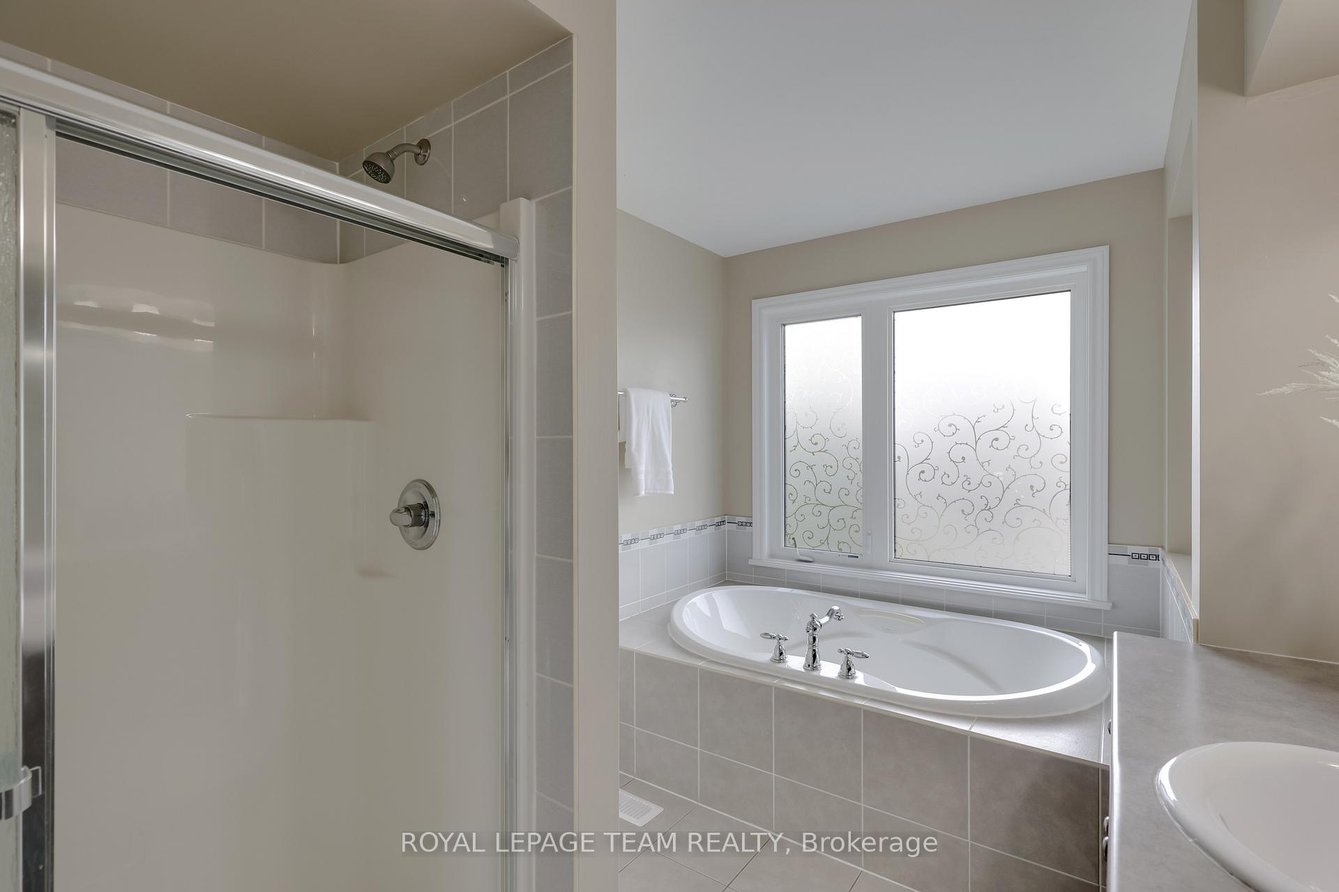 Photo 36 of 920 Fletcher Circle, Ottawa, Kanata - Kanata Lakes/Heritage Hills — HOMEH