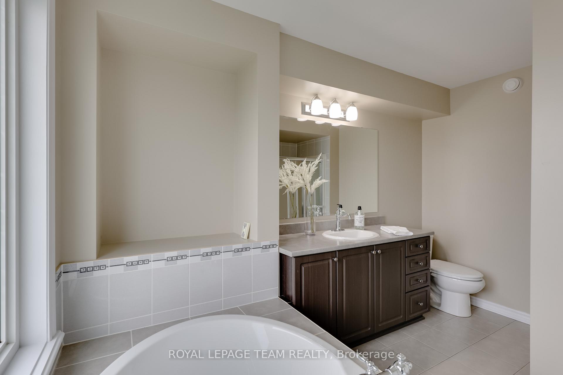 Photo 37 of 920 Fletcher Circle, Ottawa, Kanata - Kanata Lakes/Heritage Hills — HOMEH