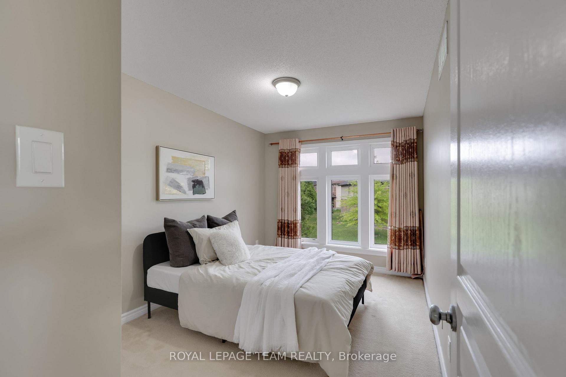 Photo 39 of 920 Fletcher Circle, Ottawa, Kanata - Kanata Lakes/Heritage Hills — HOMEH