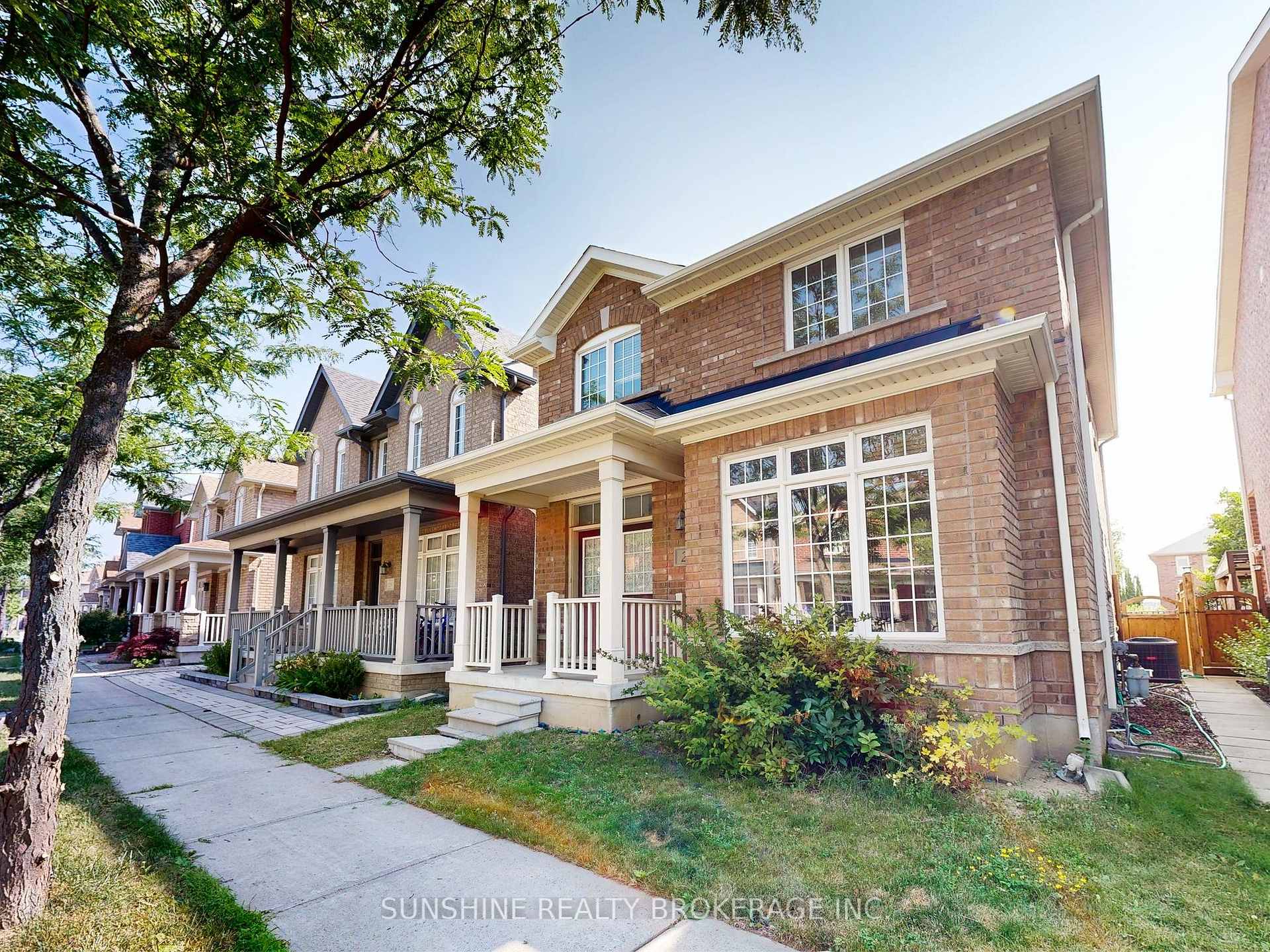 Photo 3 of 27 Harlan Street, Markham, Cornell — HOMEH