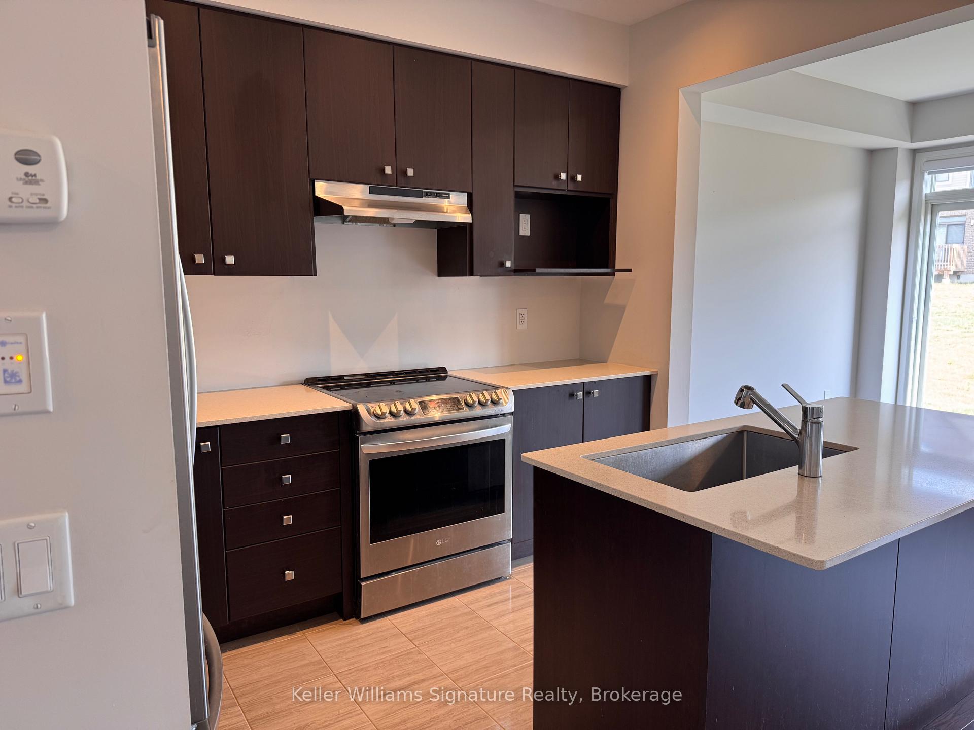 Photo 4 of 264 Provident Way, Hamilton, Mount Hope — HOMEH