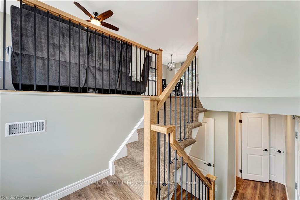 Photo 6 of 16 Settlers Drive, Kitchener — HOMEH