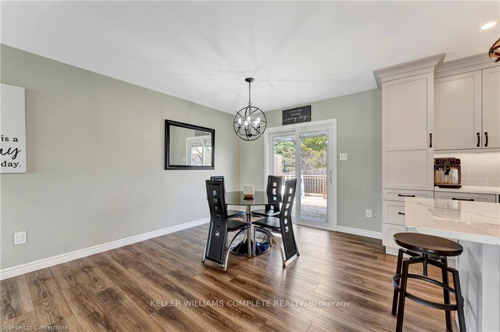 Photo 12 of 16 Settlers Drive, Kitchener — HOMEH