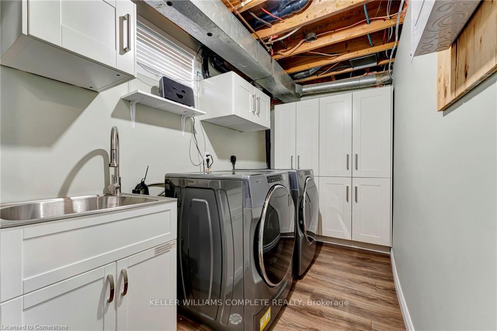 Photo 27 of 16 Settlers Drive, Kitchener — HOMEH