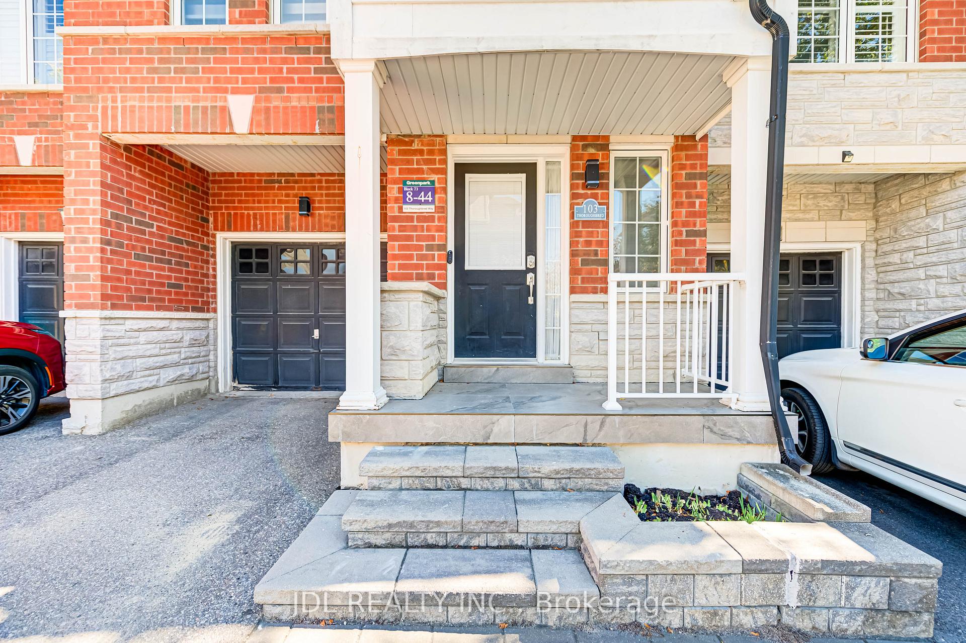 Photo 3 of 103 Thoroughbred Way, Markham, Berczy — HOMEH