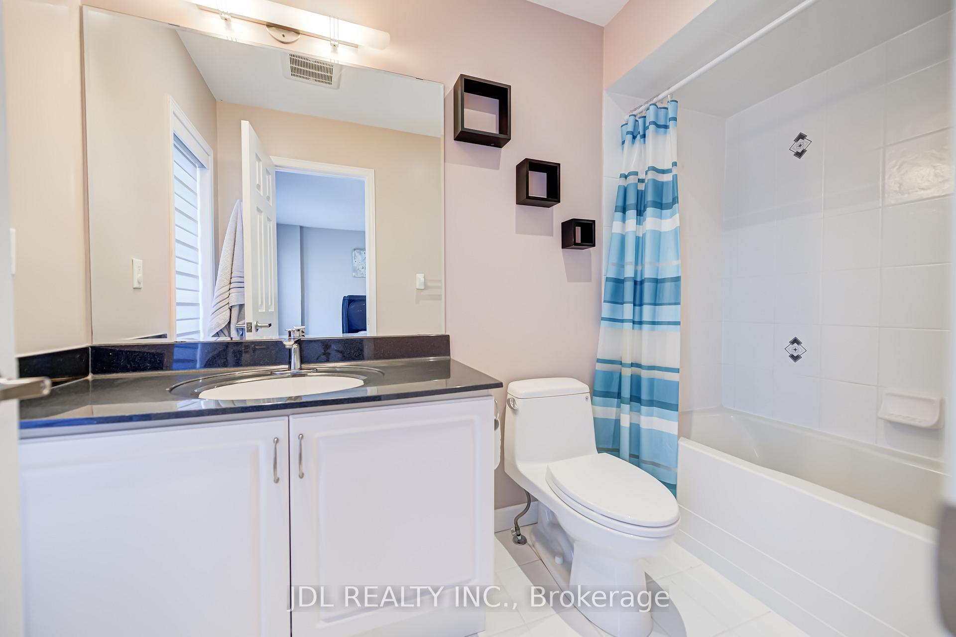 Photo 32 of 103 Thoroughbred Way, Markham, Berczy — HOMEH