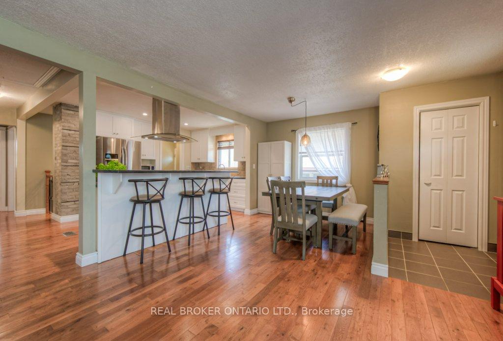 Photo 7 of 1212 Queen's Boulevard, Kitchener — HOMEH