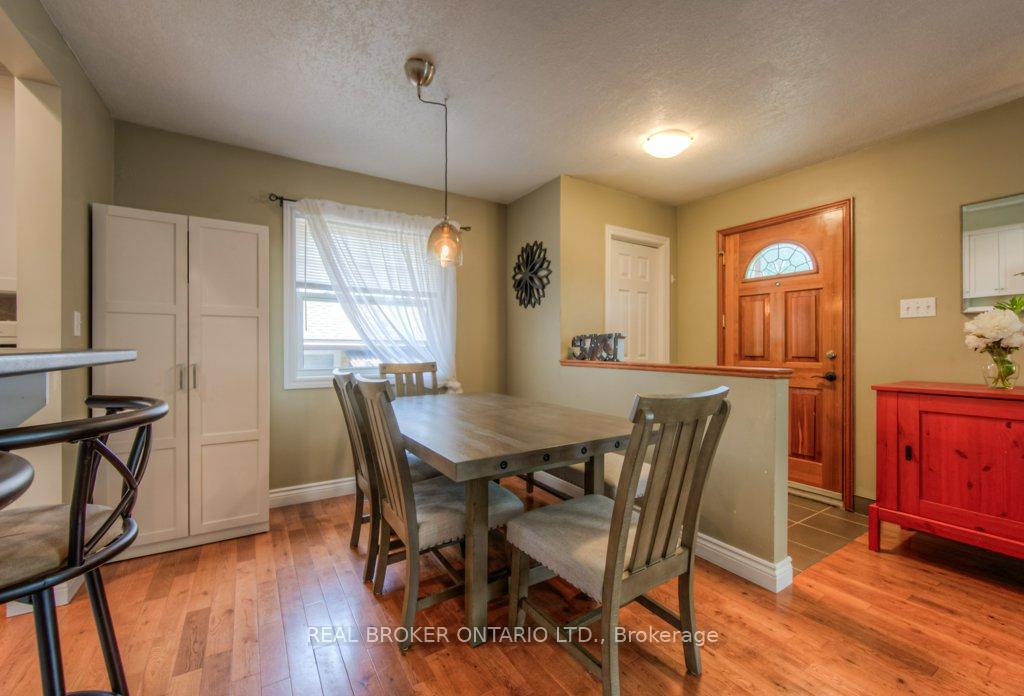 Photo 9 of 1212 Queen's Boulevard, Kitchener — HOMEH