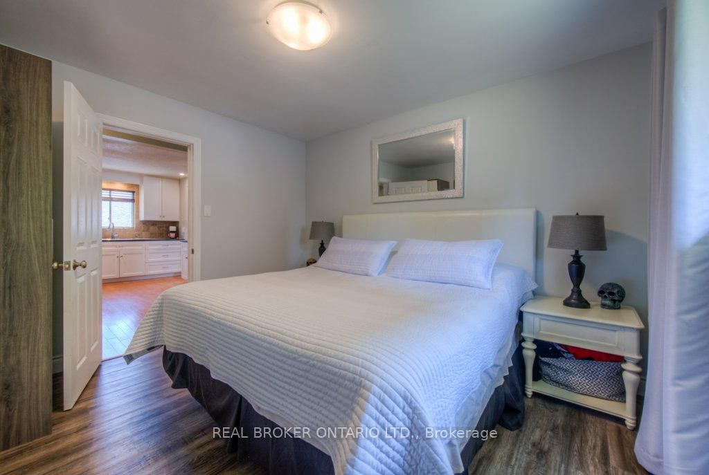 Photo 16 of 1212 Queen's Boulevard, Kitchener — HOMEH