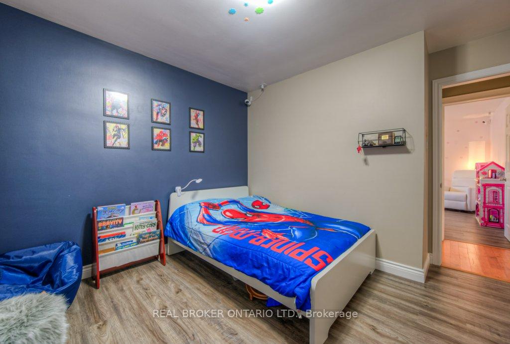 Photo 18 of 1212 Queen's Boulevard, Kitchener — HOMEH