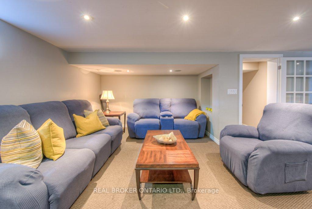 Photo 22 of 1212 Queen's Boulevard, Kitchener — HOMEH