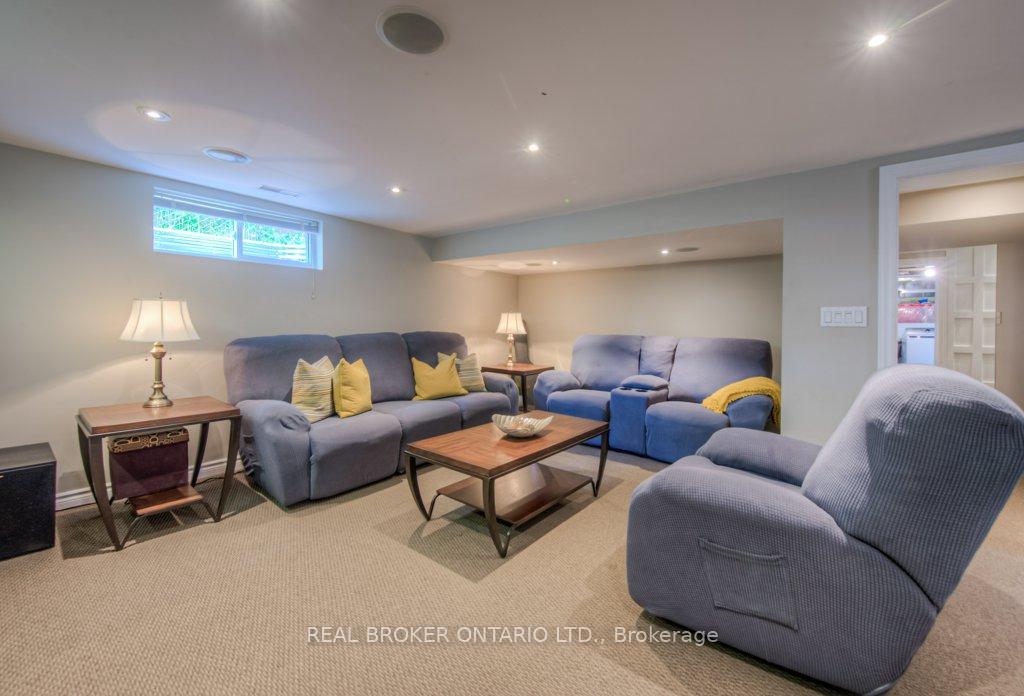 Photo 24 of 1212 Queen's Boulevard, Kitchener — HOMEH