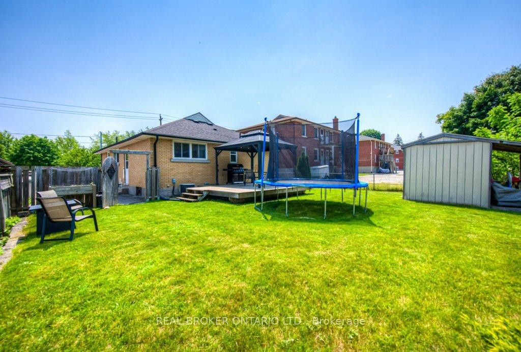 Photo 33 of 1212 Queen's Boulevard, Kitchener — HOMEH