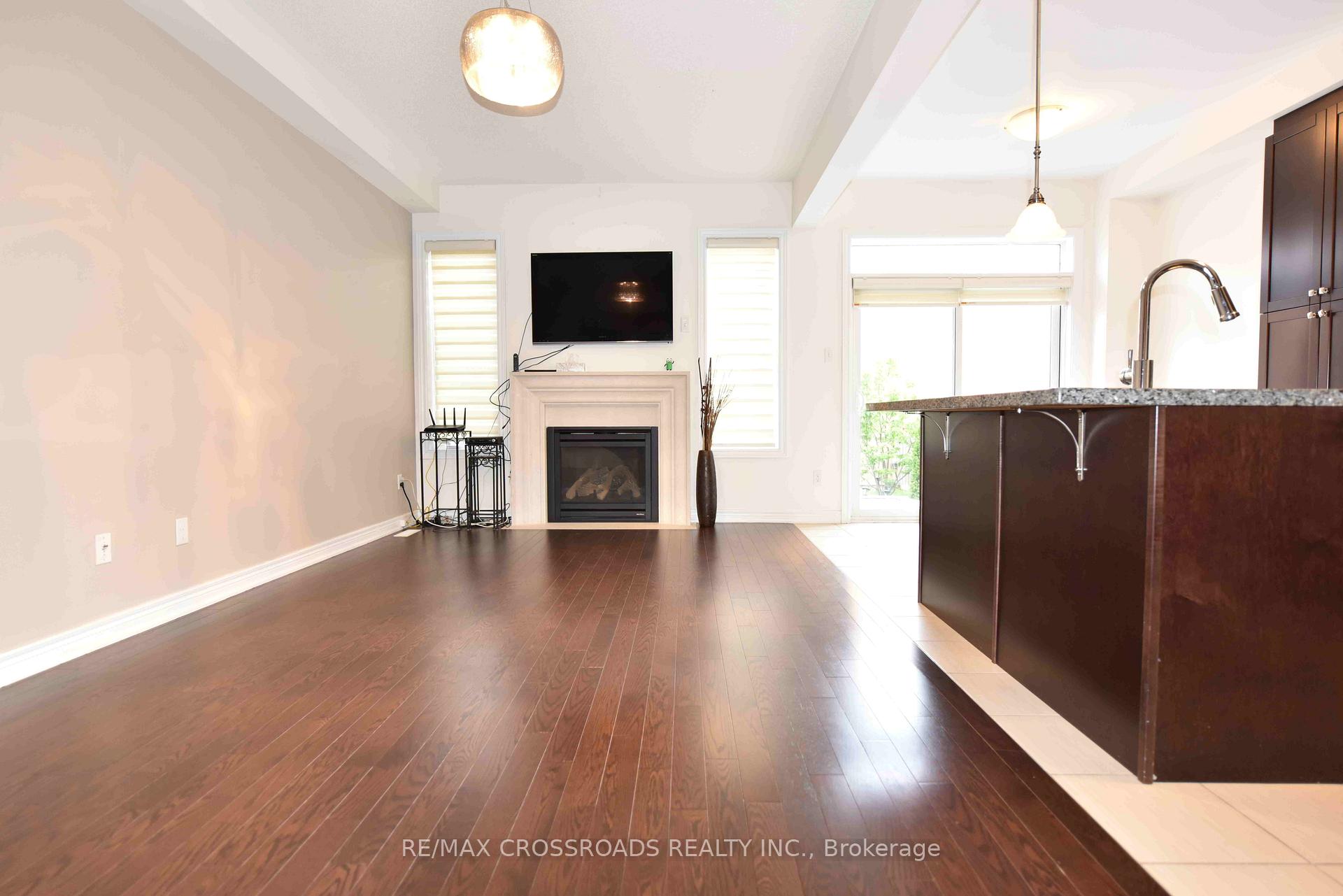 Photo 2 of 95 Wilfred Murison Avenue, Markham, Berczy — HOMEH