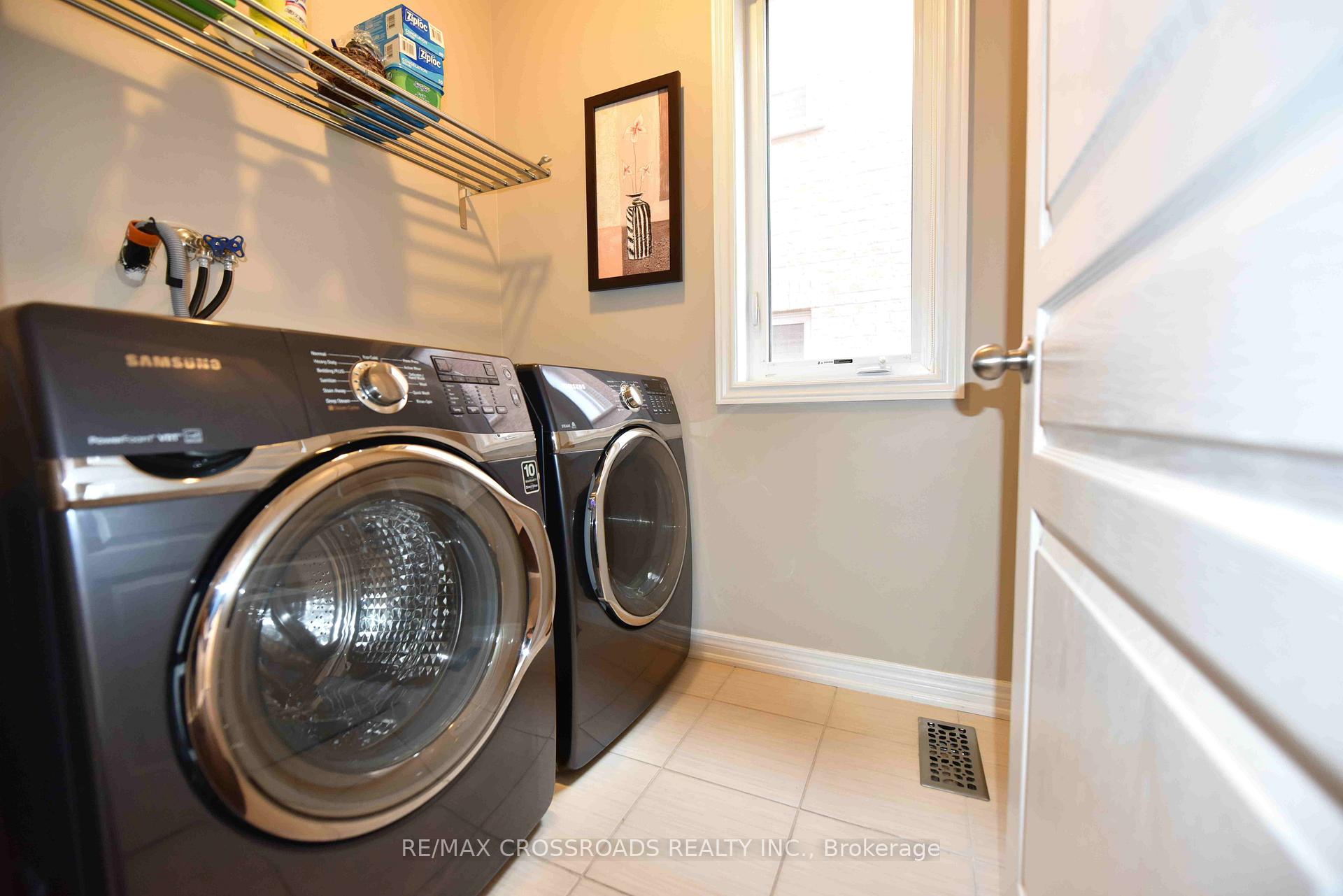 Photo 14 of 95 Wilfred Murison Avenue, Markham, Berczy — HOMEH