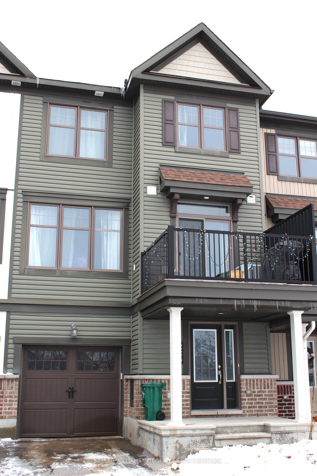 Front of 224 Halyard Way