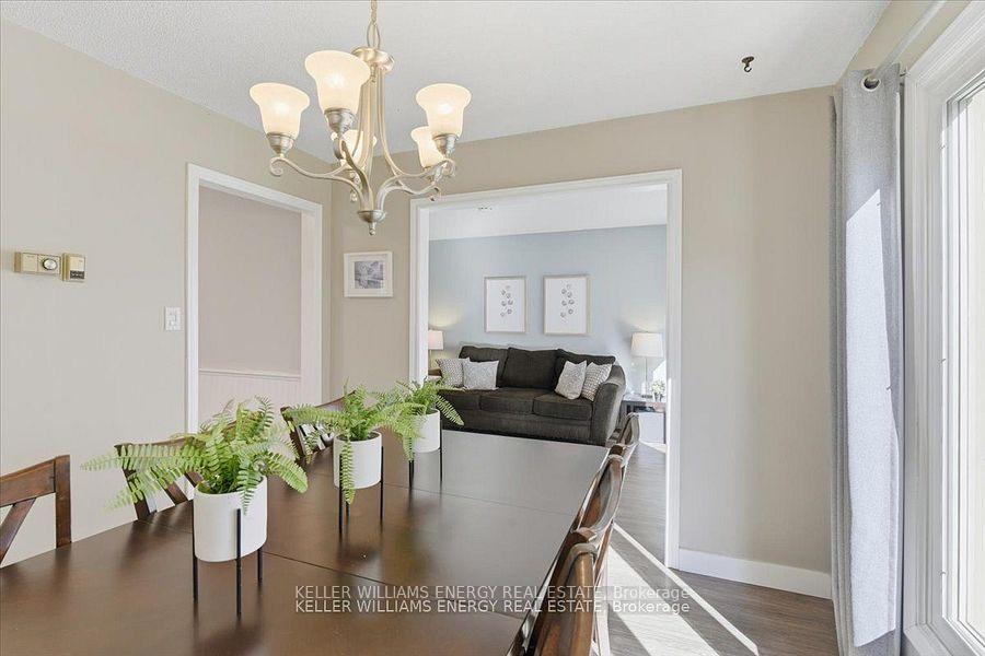 Photo 8 of 95 Delmark Boulevard, Markham, Sherwood-Amberglen — HOMEH