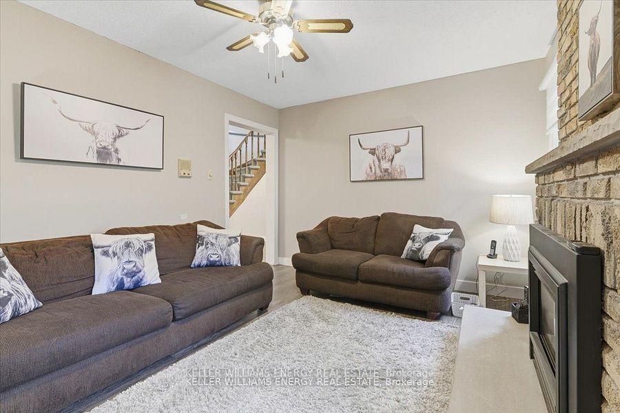 Photo 10 of 95 Delmark Boulevard, Markham, Sherwood-Amberglen — HOMEH