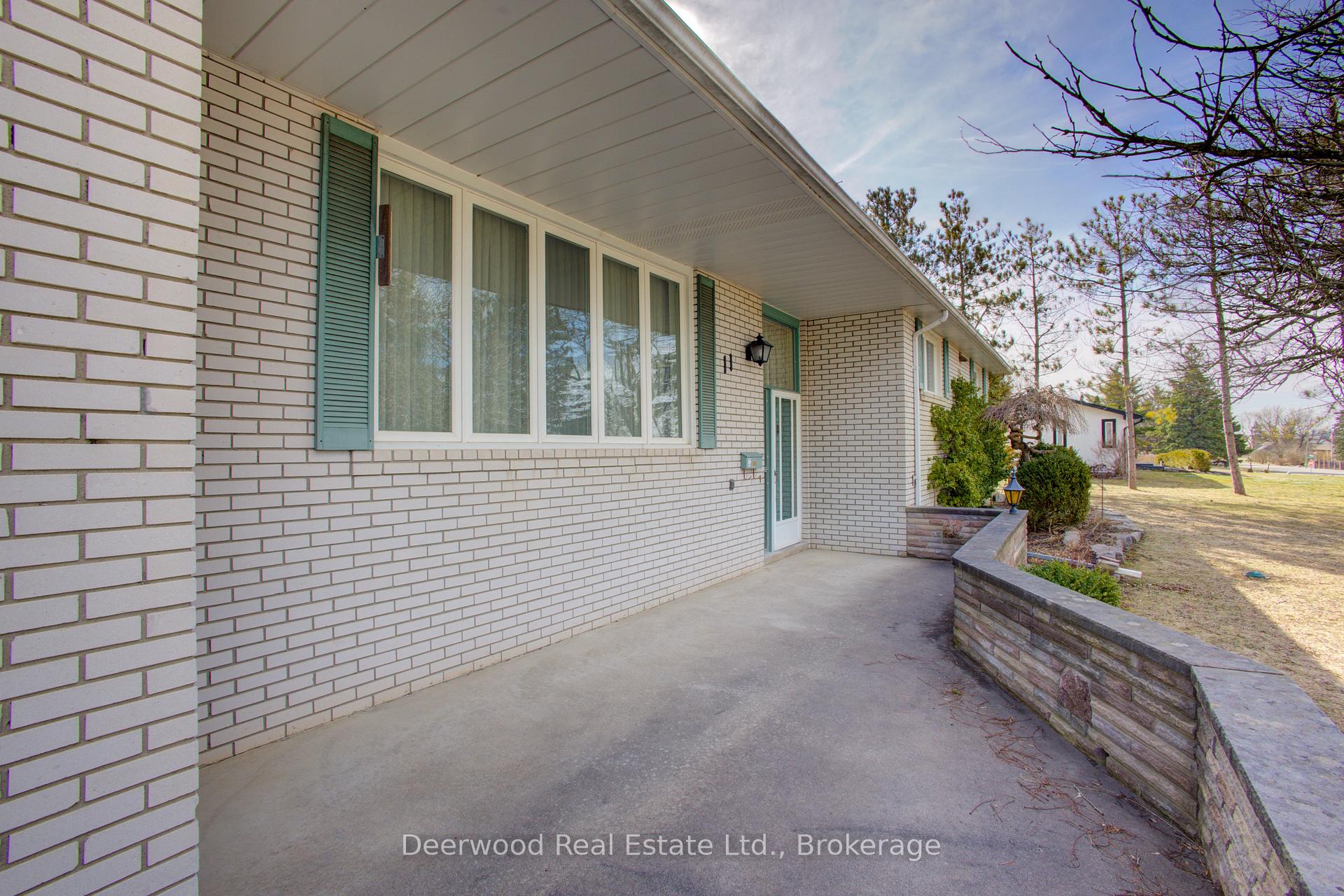 Photo 5 of 11 Randy Avenue, Mono, Rural Mono — HOMEH