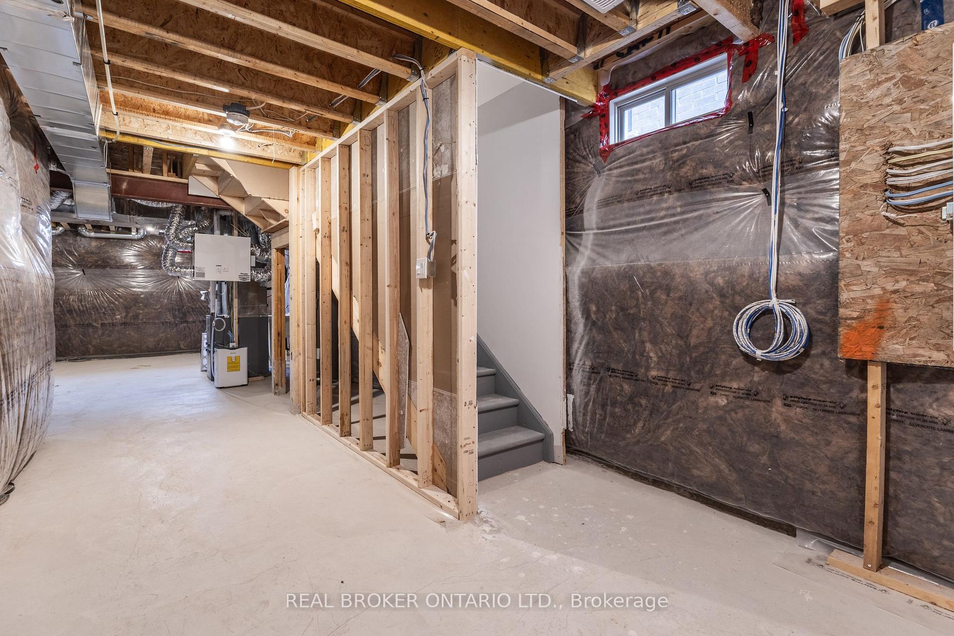 Photo 30 of 763 Apple Terrace, Milton, Cobban — HOMEH