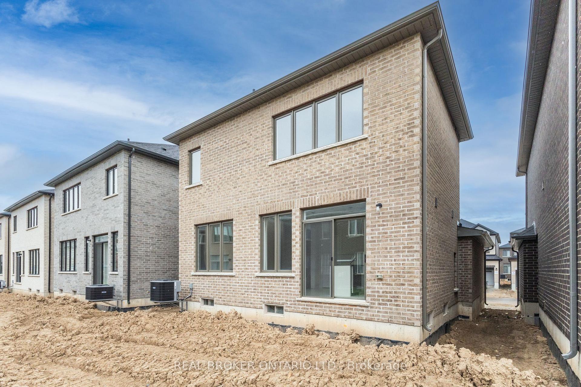 Photo 35 of 763 Apple Terrace, Milton, Cobban — HOMEH