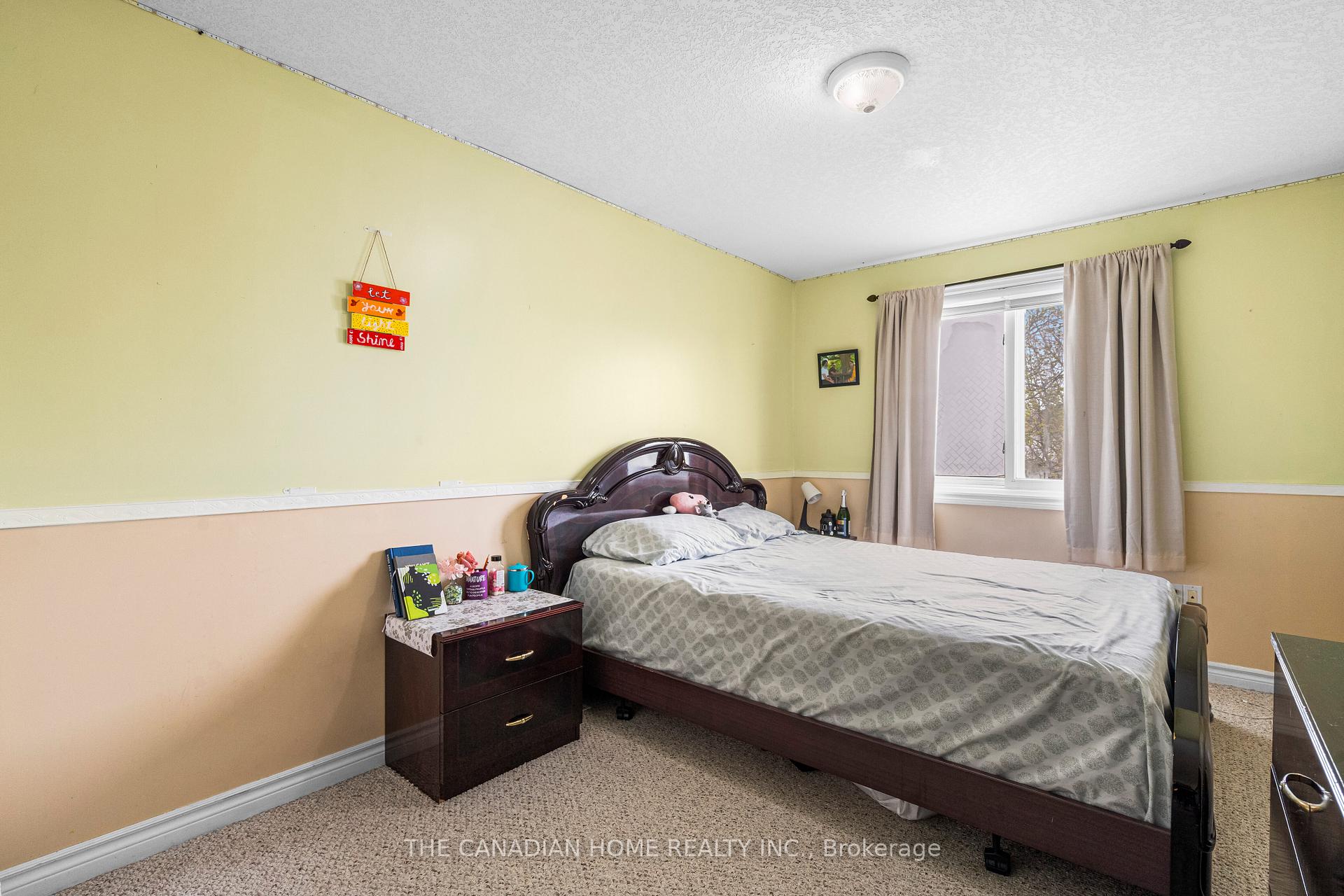 Photo 11 of 14 Bush Clover Crescent, Kitchener, Larentian West — HOMEH