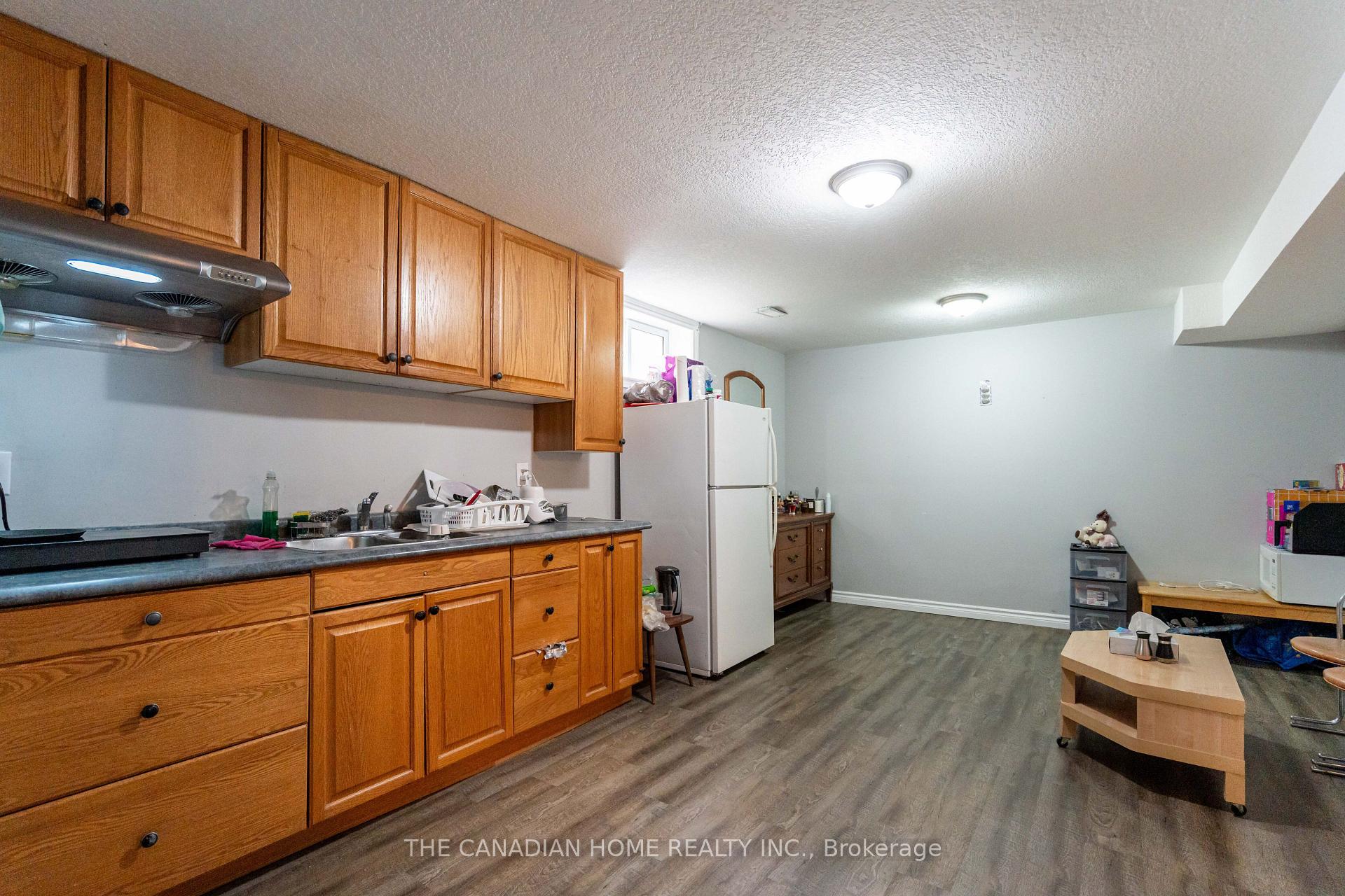 Photo 13 of 14 Bush Clover Crescent, Kitchener, Larentian West — HOMEH