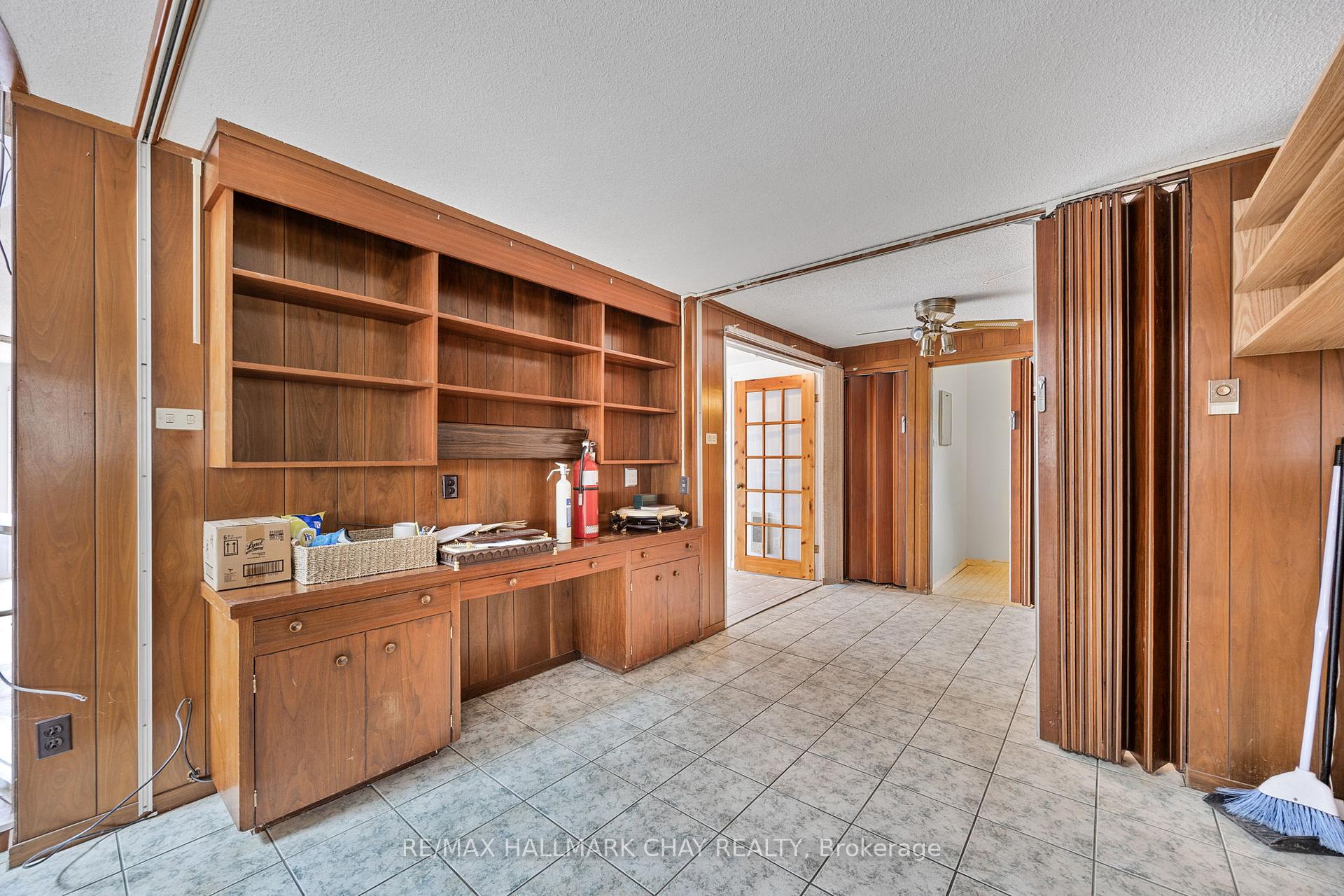 Photo 13 of 4 Lakeshore Road, Midland — HOMEH