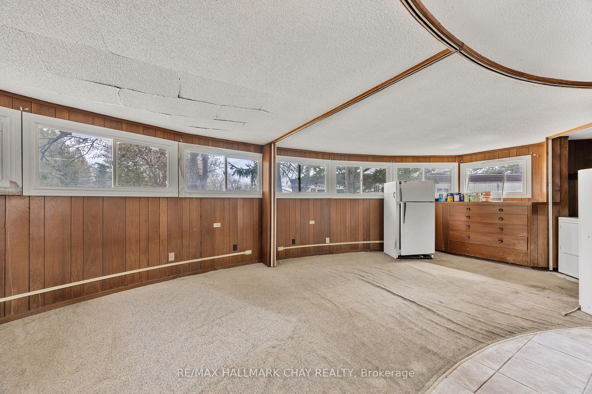 Photo 15 of 4 Lakeshore Road, Midland — HOMEH