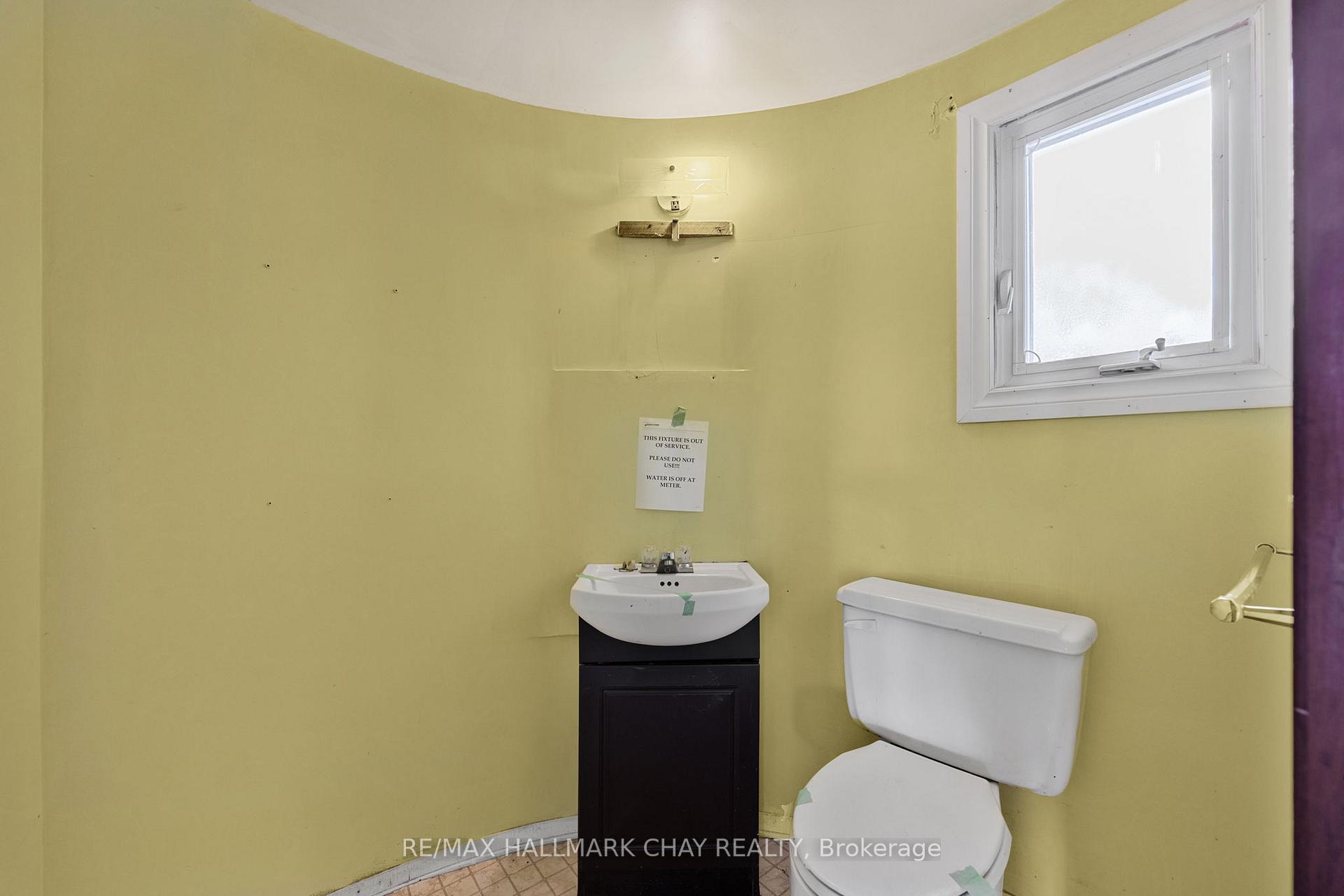 Photo 18 of 4 Lakeshore Road, Midland — HOMEH