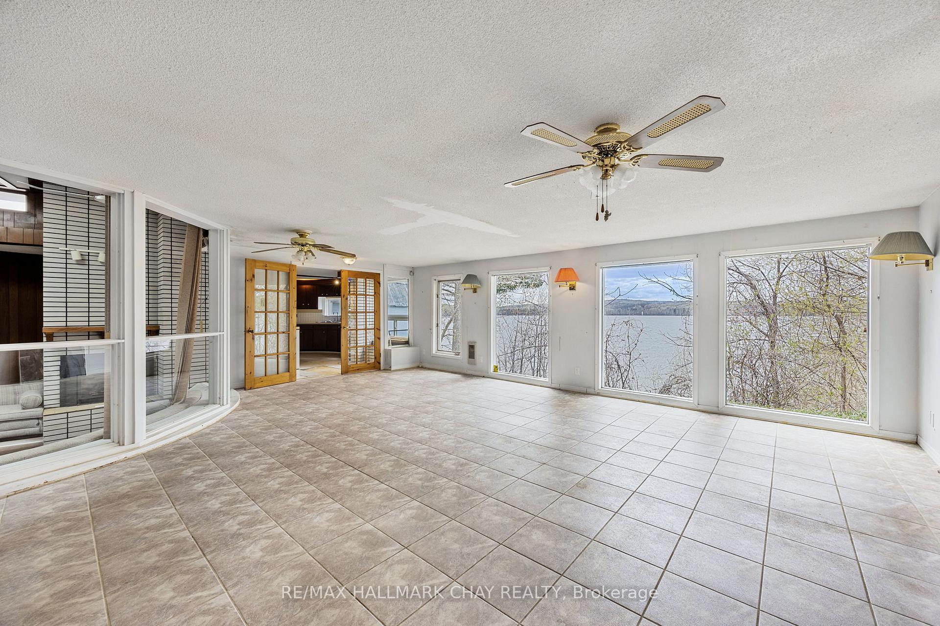 Photo 23 of 4 Lakeshore Road, Midland — HOMEH