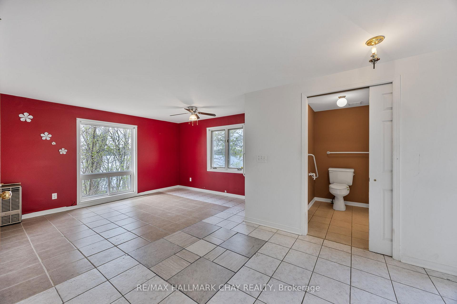 Photo 25 of 4 Lakeshore Road, Midland — HOMEH