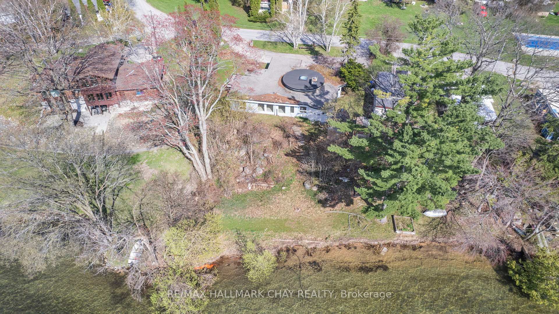 Photo 43 of 4 Lakeshore Road, Midland — HOMEH