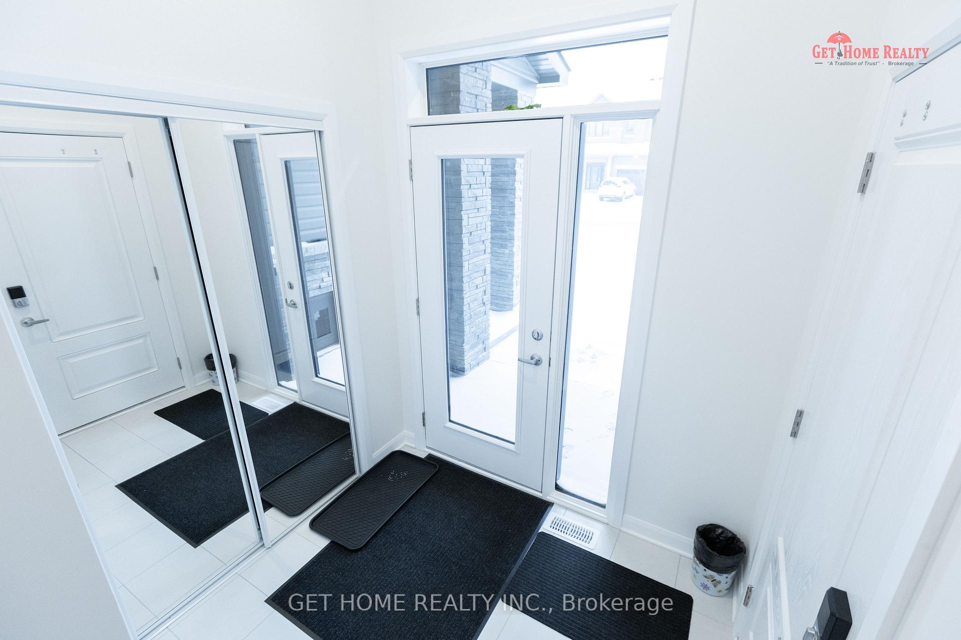 Photo 9 of 154 Invention Boulevard, Ottawa, Kanata - Morgan's Grant/South March — HOMEH