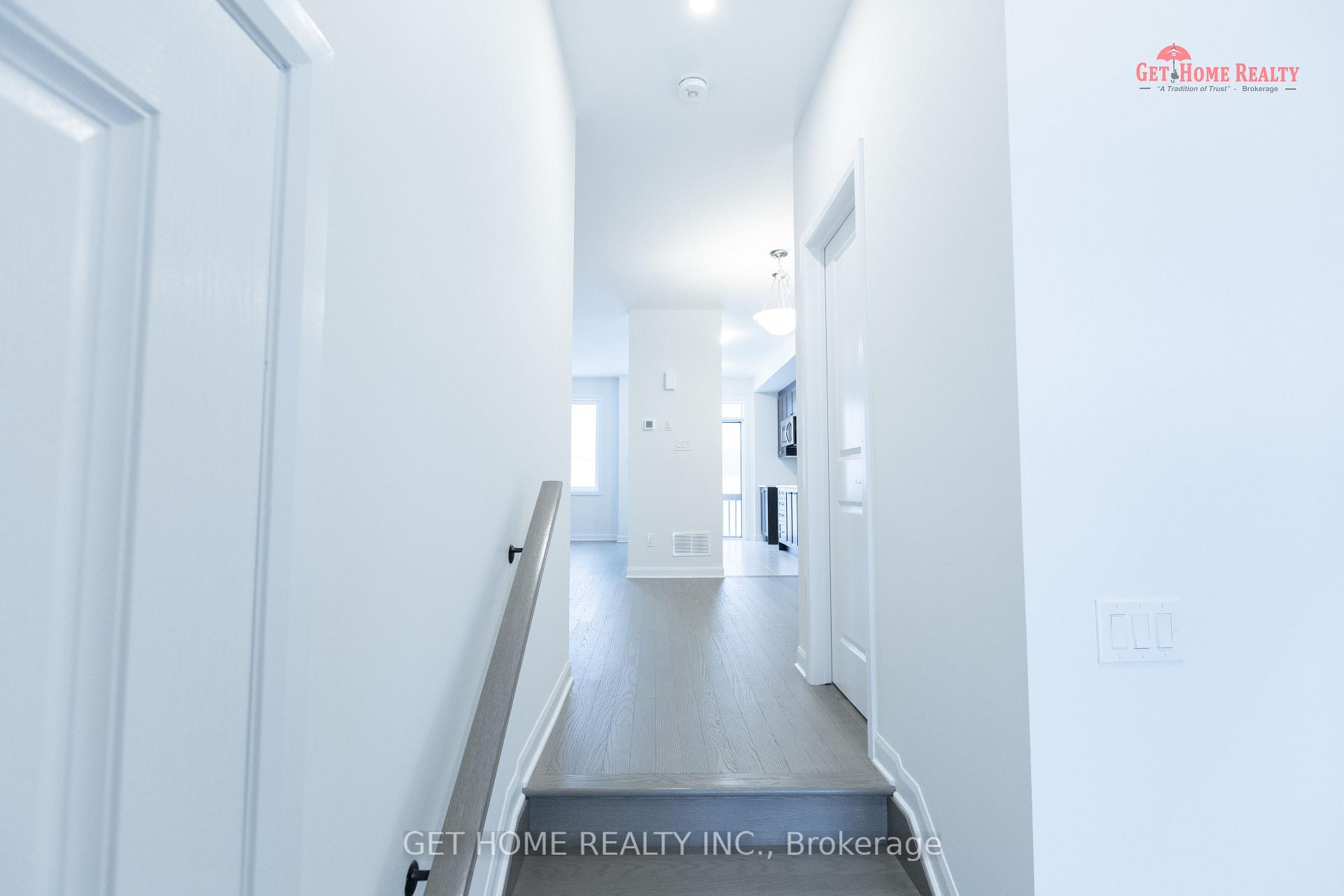 Photo 10 of 154 Invention Boulevard, Ottawa, Kanata - Morgan's Grant/South March — HOMEH