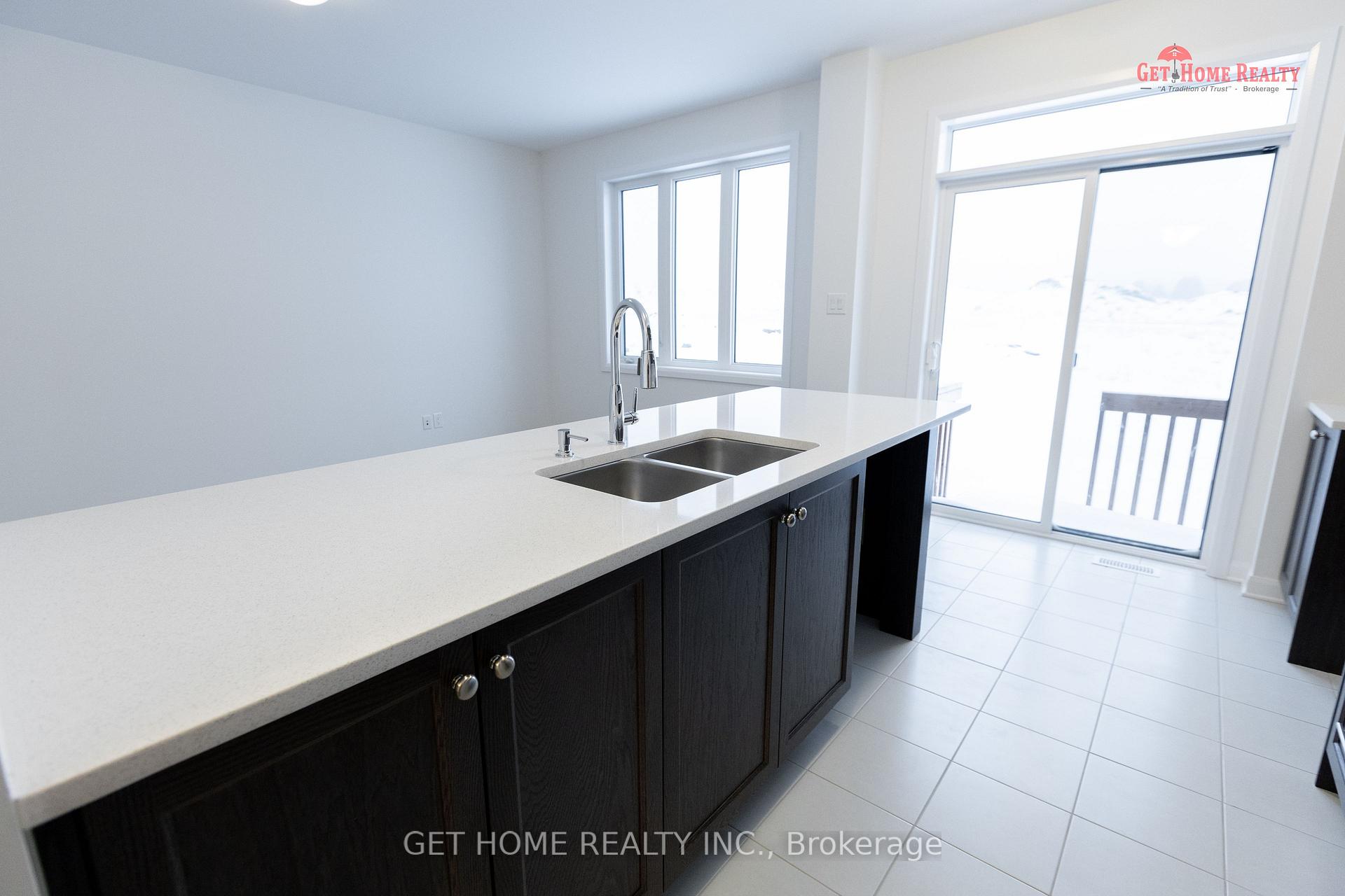 Photo 17 of 154 Invention Boulevard, Ottawa, Kanata - Morgan's Grant/South March — HOMEH