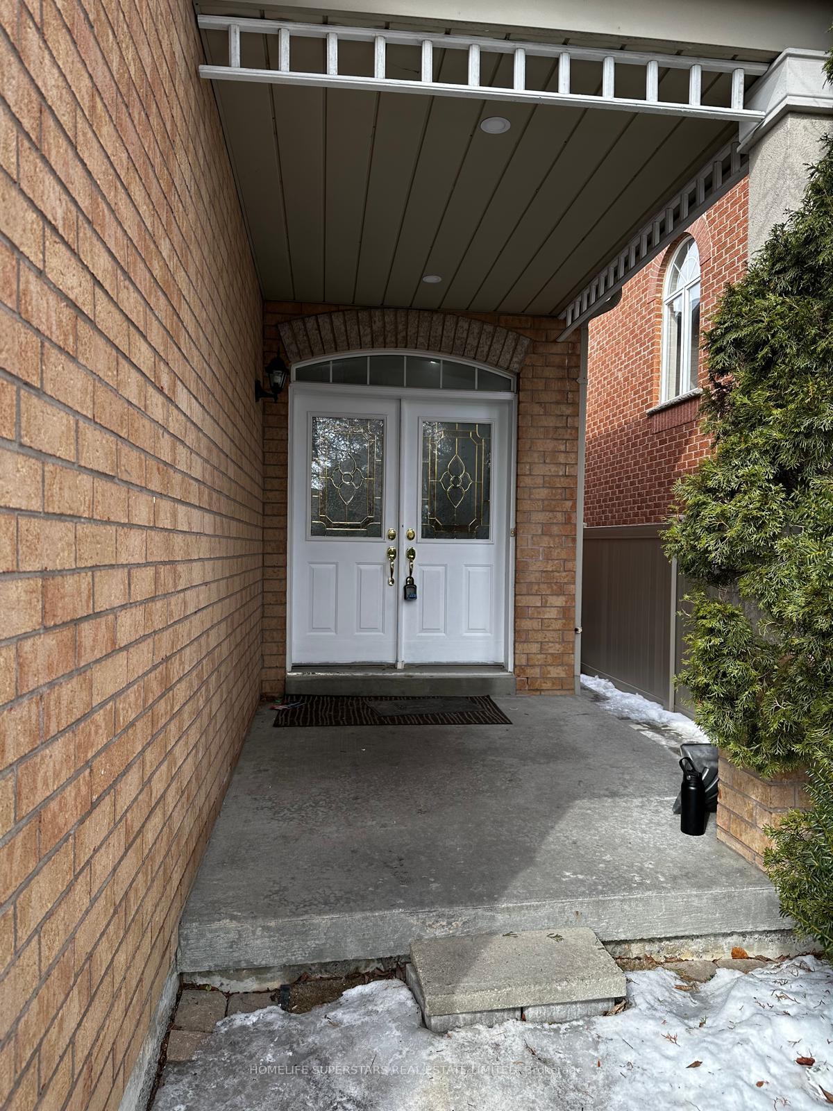 Photo 2 of 36 Lady Fern Drive, Markham, Legacy — HOMEH