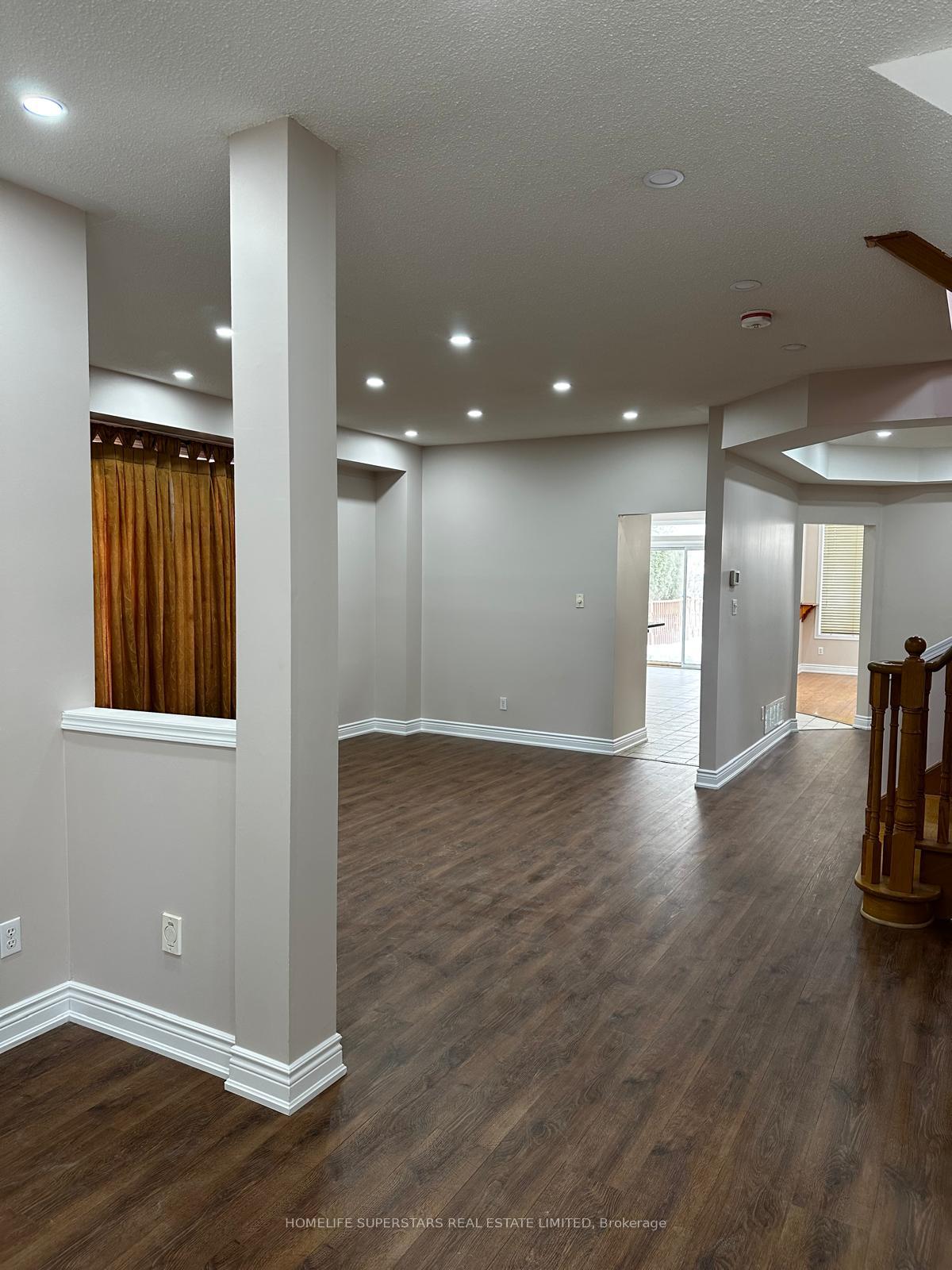 Photo 8 of 36 Lady Fern Drive, Markham, Legacy — HOMEH