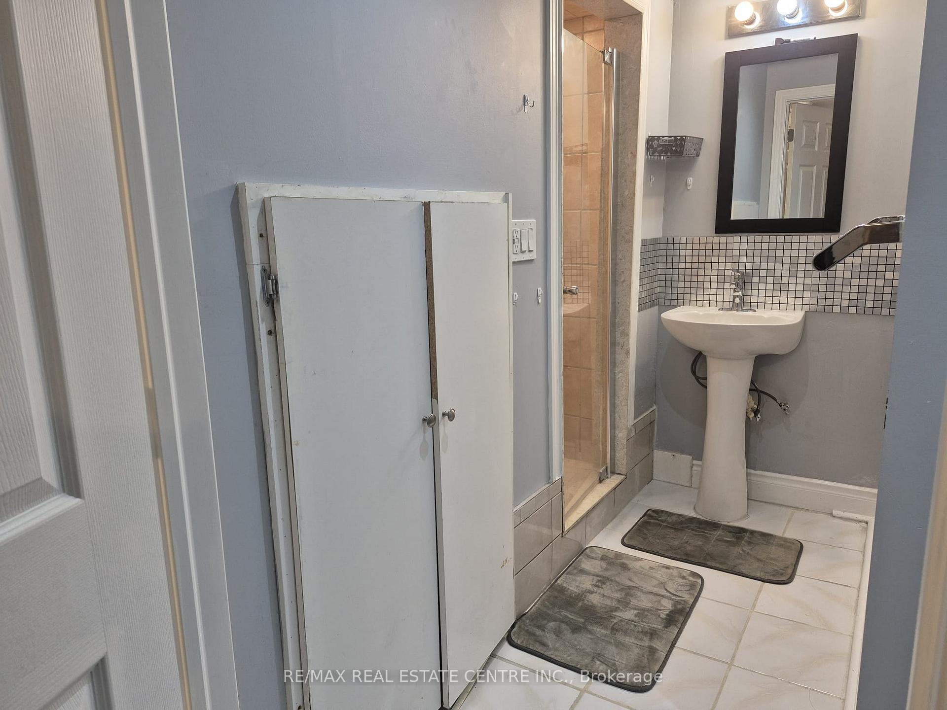 Photo 2 of Unit -Bsmnt, 290 Cedric Terrace, Milton, Harrison — HOMEH
