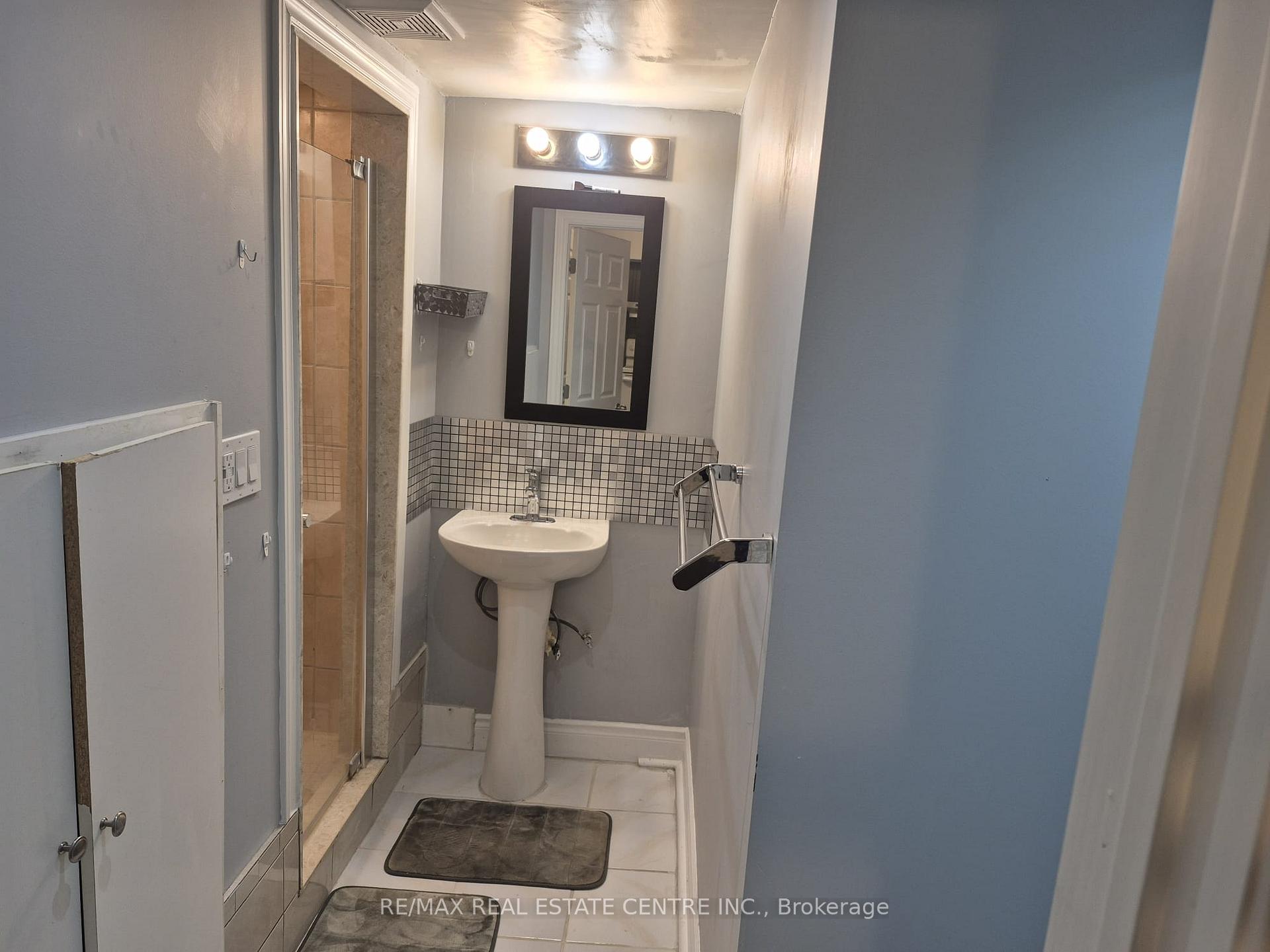 Photo 6 of Unit -Bsmnt, 290 Cedric Terrace, Milton, Harrison — HOMEH