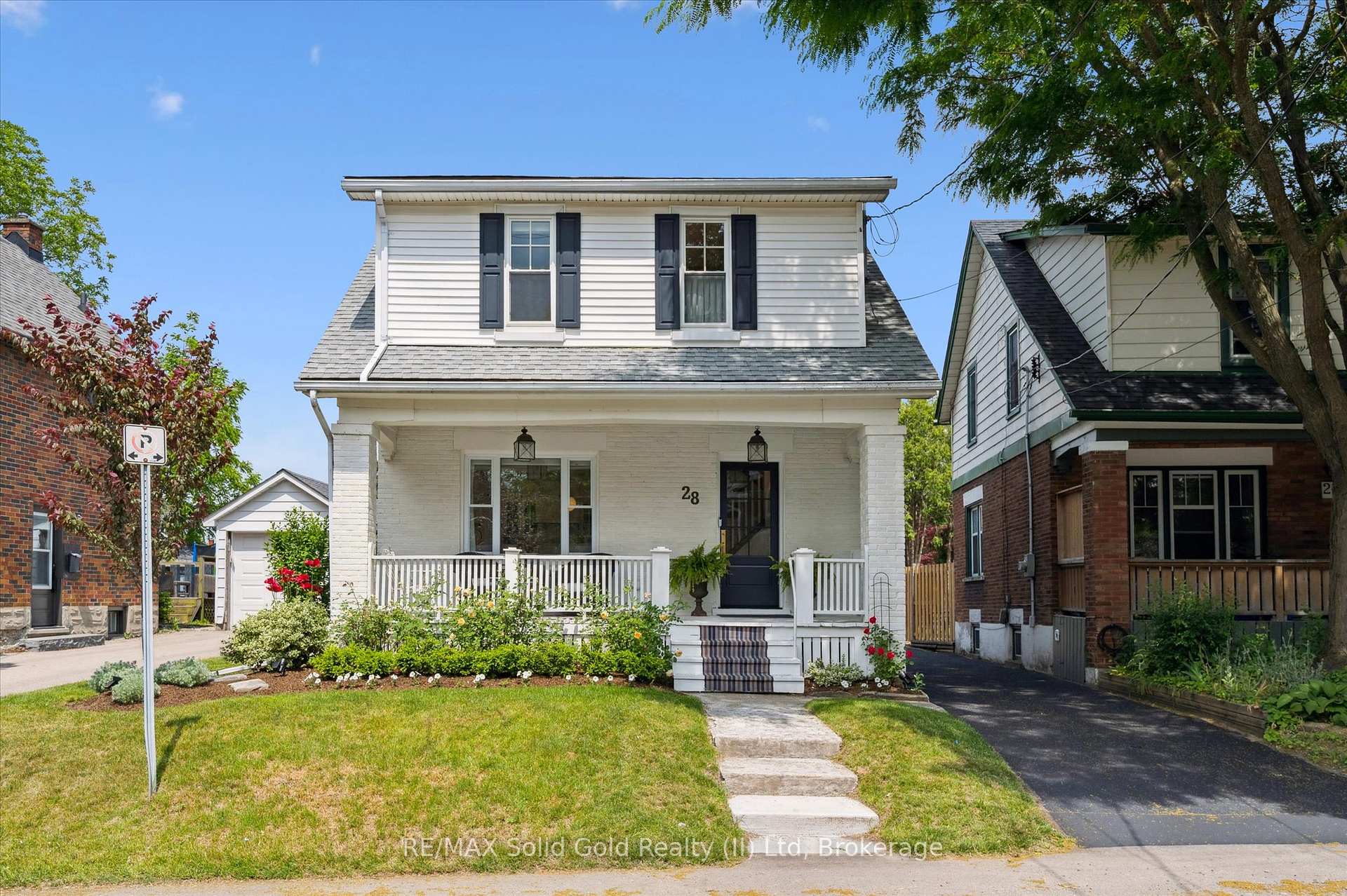 Photo 1 of 28 Brunswick Avenue, Kitchener — HOMEH
