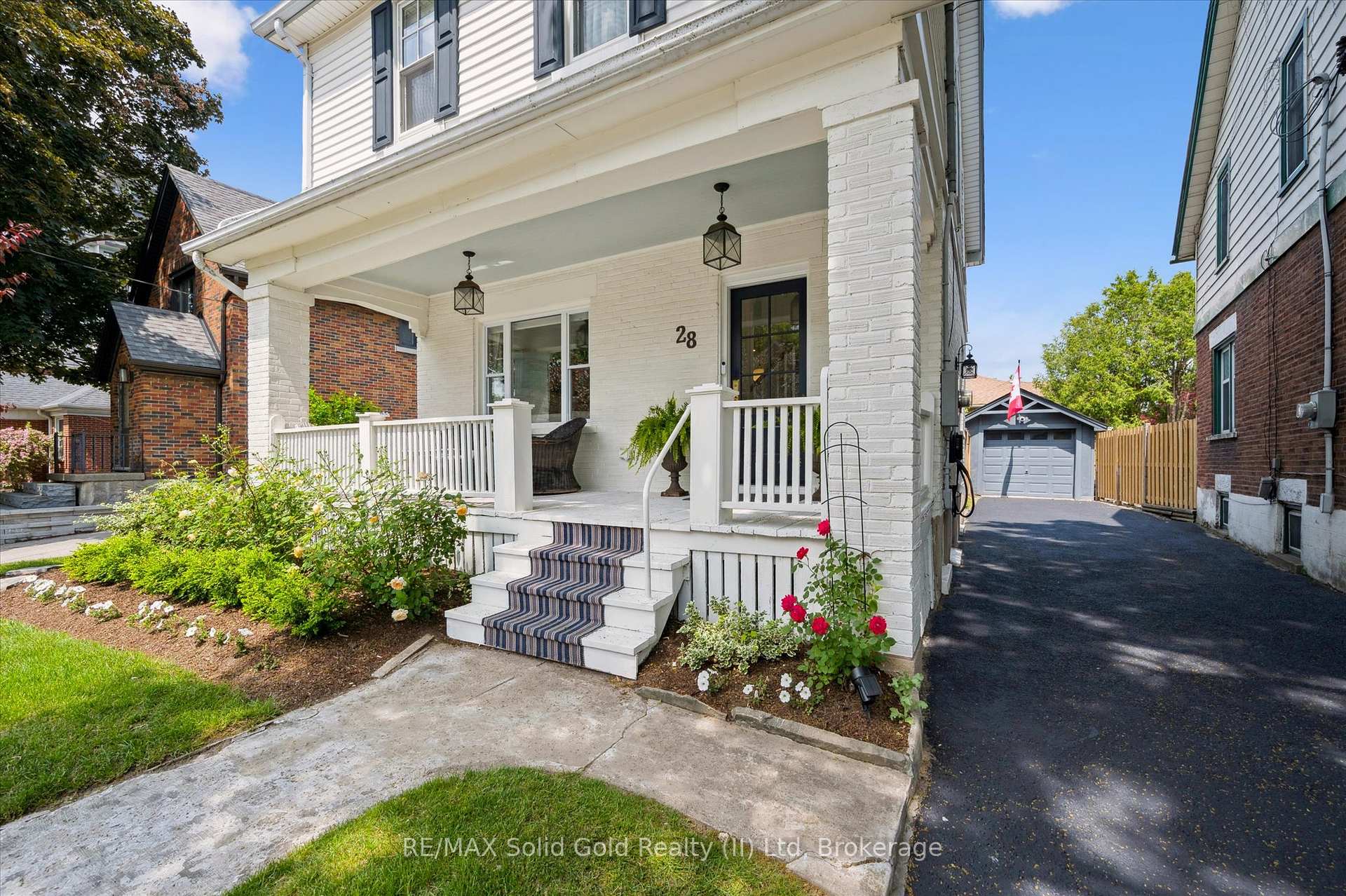 Photo 3 of 28 Brunswick Avenue, Kitchener — HOMEH