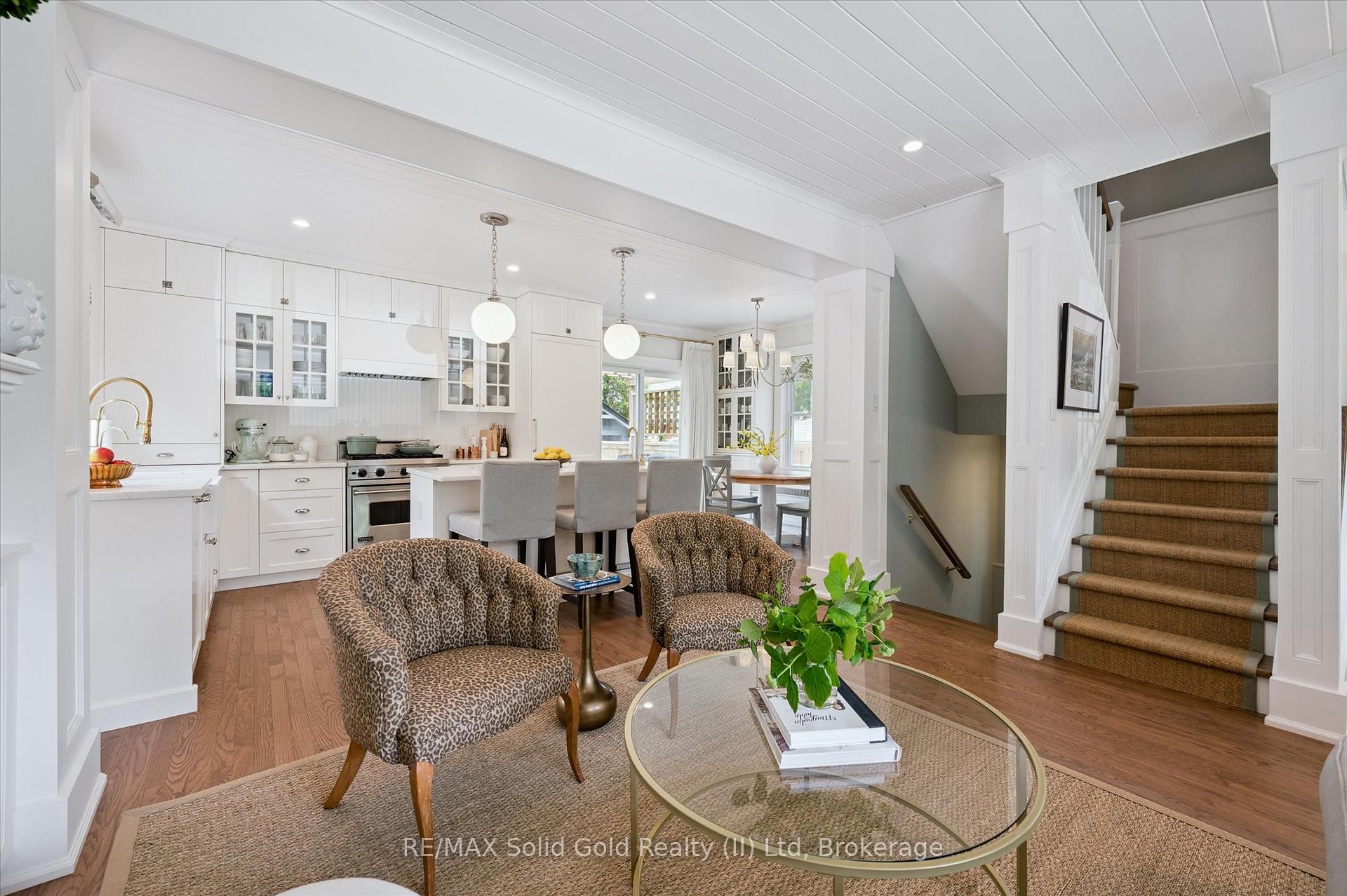 Photo 10 of 28 Brunswick Avenue, Kitchener — HOMEH