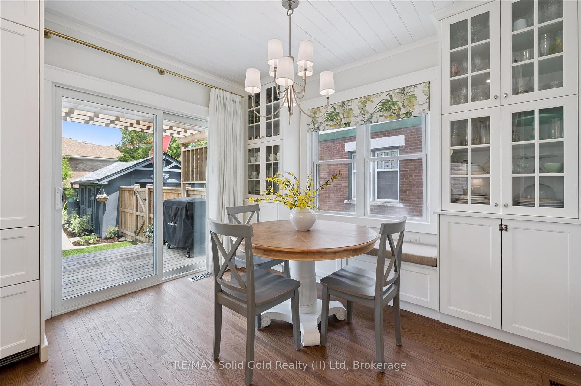 Photo 16 of 28 Brunswick Avenue, Kitchener — HOMEH