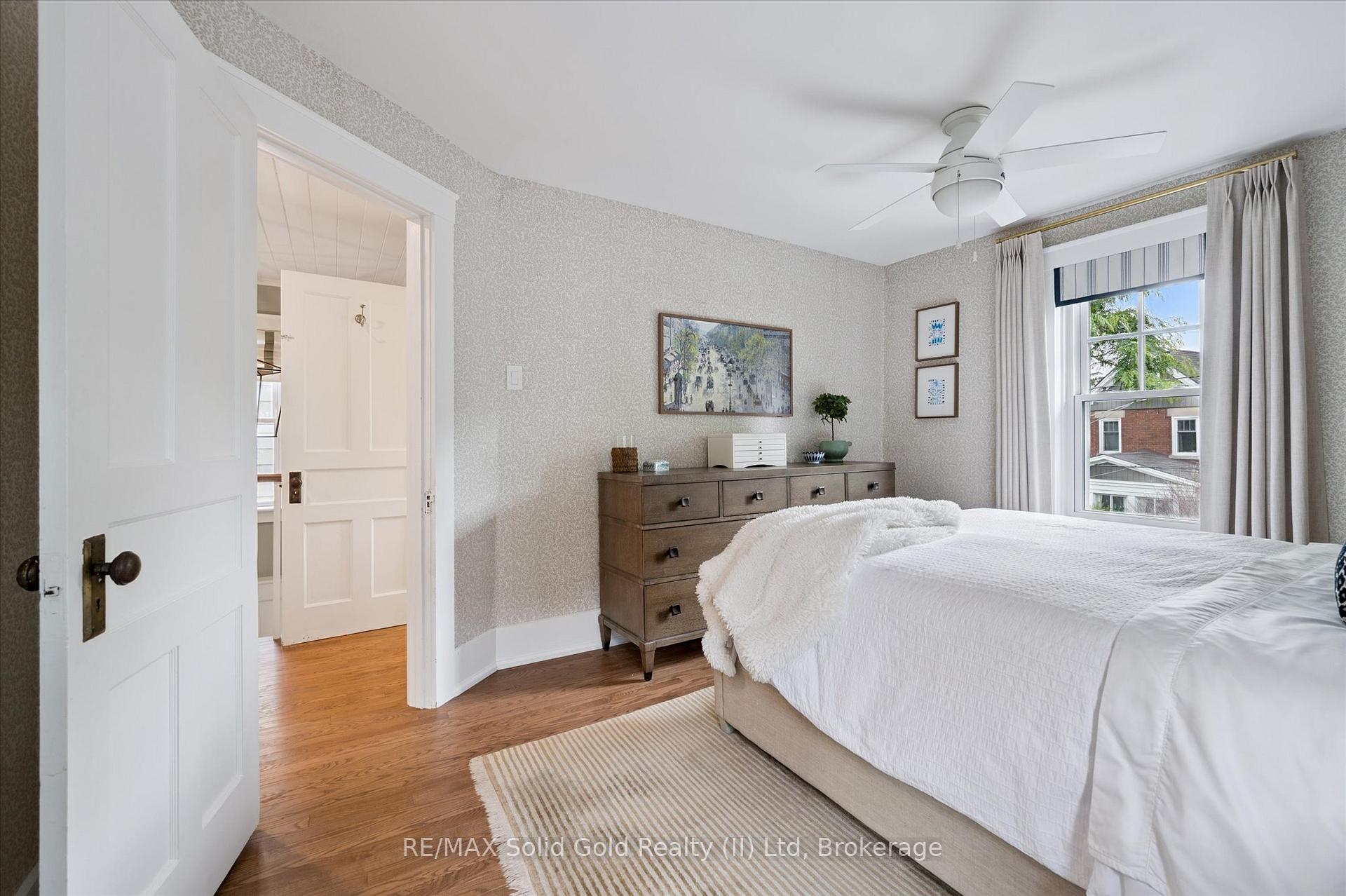 Photo 20 of 28 Brunswick Avenue, Kitchener — HOMEH
