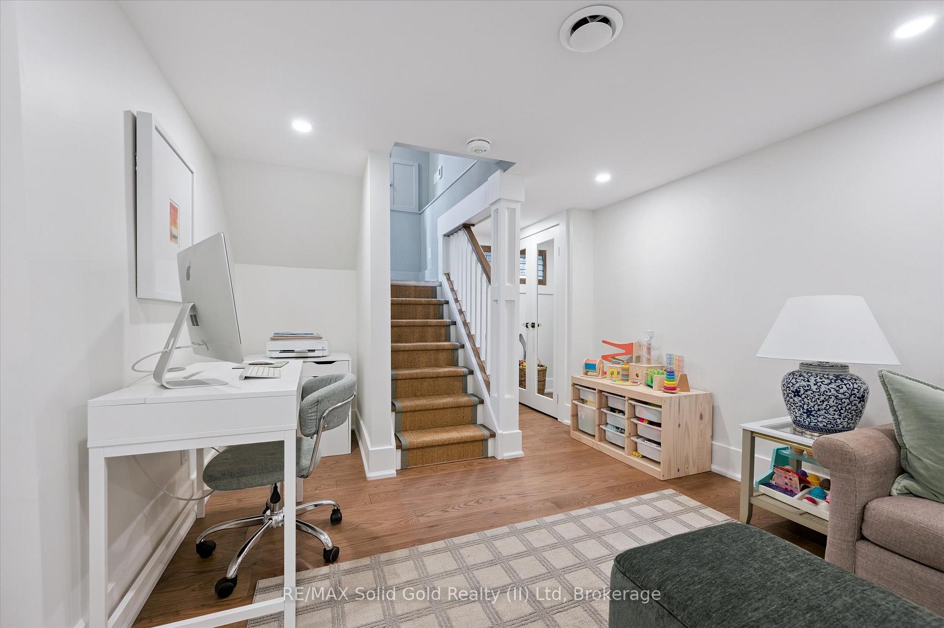 Photo 28 of 28 Brunswick Avenue, Kitchener — HOMEH