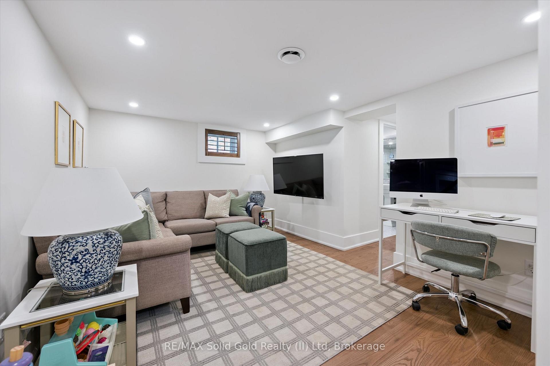 Photo 29 of 28 Brunswick Avenue, Kitchener — HOMEH